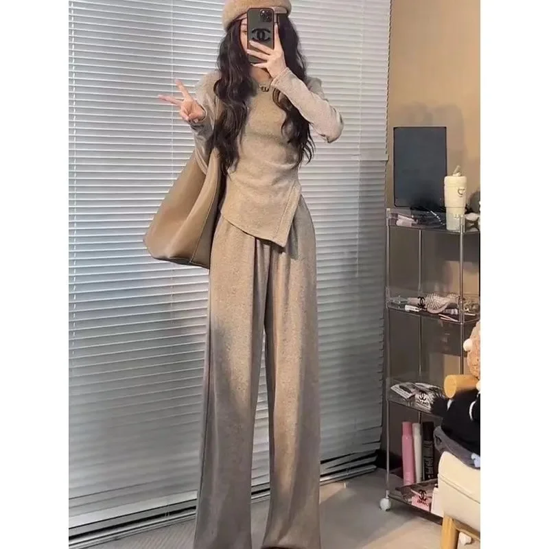 Korean Version Waist Cinching Casual Autumn Winter Slim Fit Fashionable top Slimming Set New Straight Tube T-shirt Two-piece Set
Korean Version Waist Cinching Casual Autumn Winter Slim Fit Fashionable top Slimming Set New Straight Tube T-shirt Two-piece Set