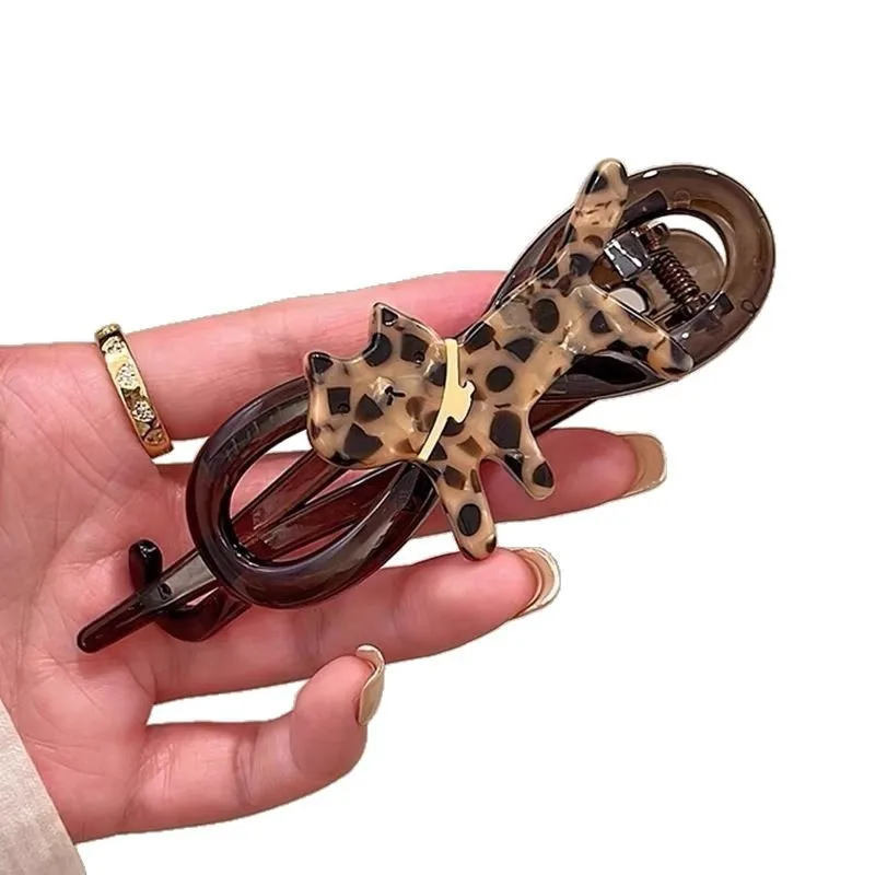 New Simple Leopard Print Cat Hair Clip Twist Design Imitation Pearl Plastic Acrylic Hairpin Women Fashion Elegant Accessories
New Simple Leopard Print Cat Hair Clip Twist Design Imitation Pearl Plastic Acrylic Hairpin Women Fashion Elegant Accessories