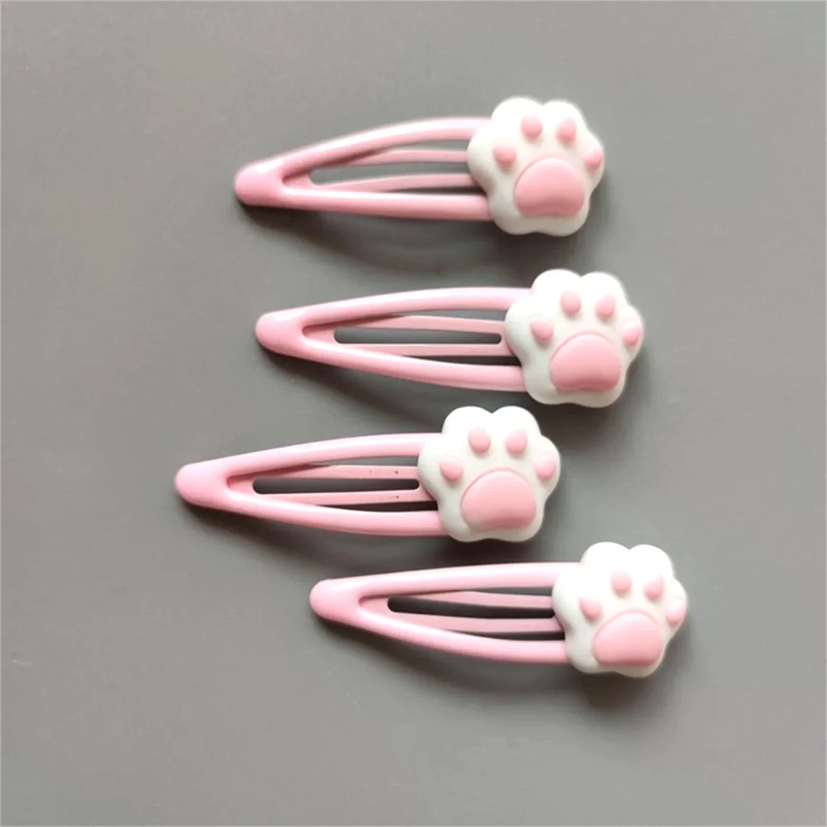 Y2K Cartoon Cat Paw Hair Clip Headwear - Stylish Travel Hairpins & Headdress Hairclip for Girls Fashionable Hair Accessories
Y2K Cartoon Cat Paw Hair Clip Headwear - Stylish Travel Hairpins & Headdress Hairclip for Girls Fashionable Hair Accessories