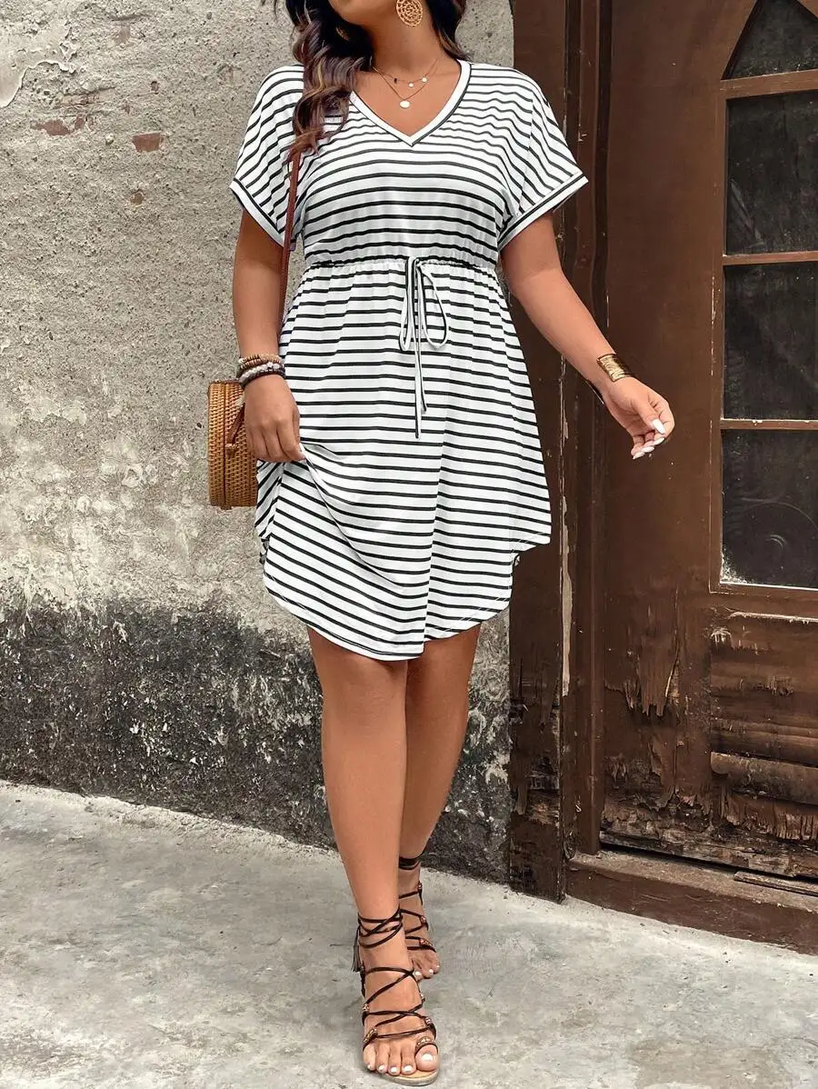 Plus Size Women Striped Cinching Waist V Neck Short Sleeve Dress Summer Casual
Plus Size Women Striped Cinching Waist V Neck Short Sleeve Dress Summer Casual
