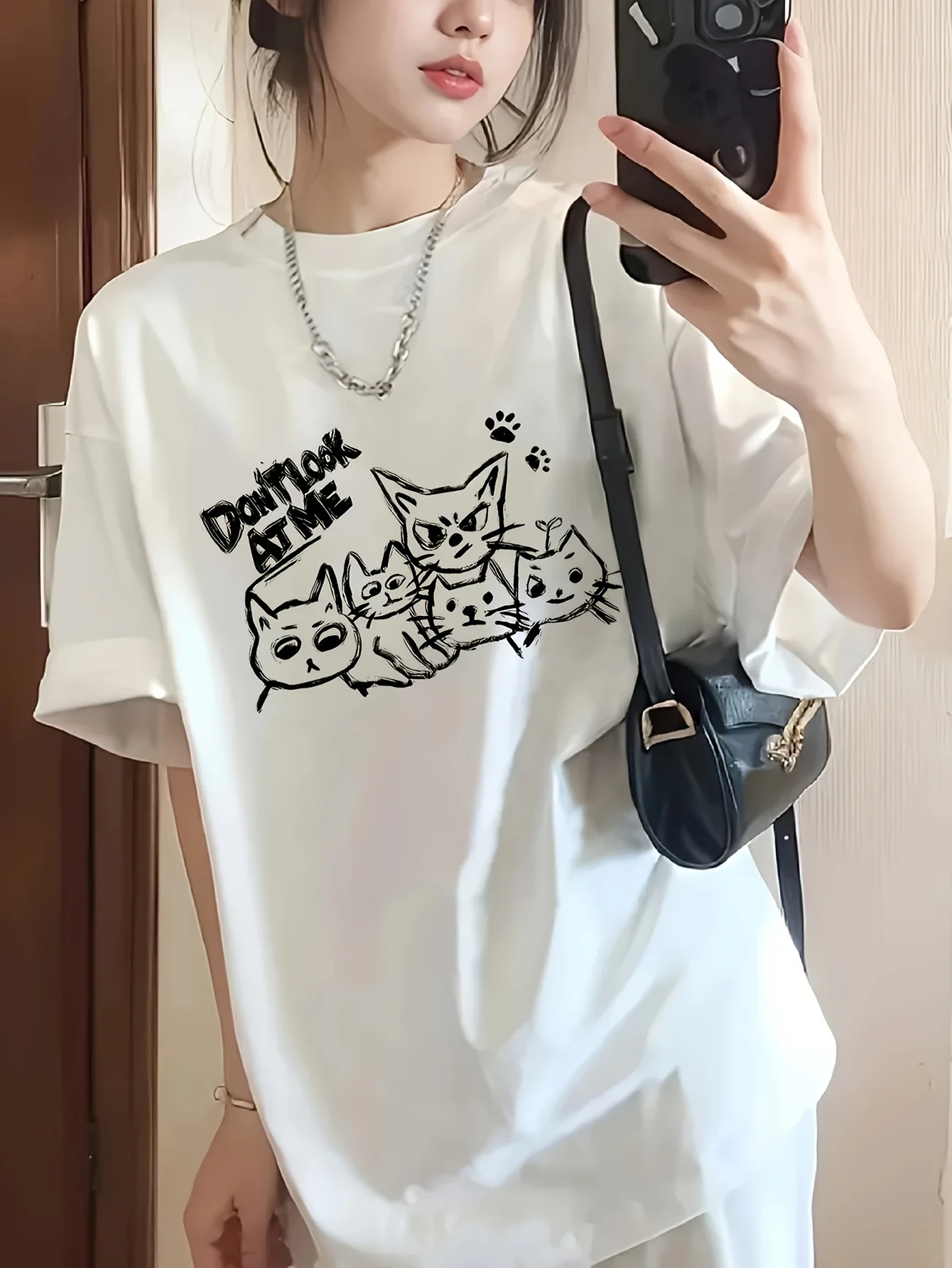 Summer New Trend Women's Casual Loose Short Sleeve Tee Round Neck with Cute Cat Graphic Printed T-shirts Breathable Tops
Summer New Trend Women's Casual Loose Short Sleeve Tee Round Neck with Cute Cat Graphic Printed T-shirts Breathable Tops