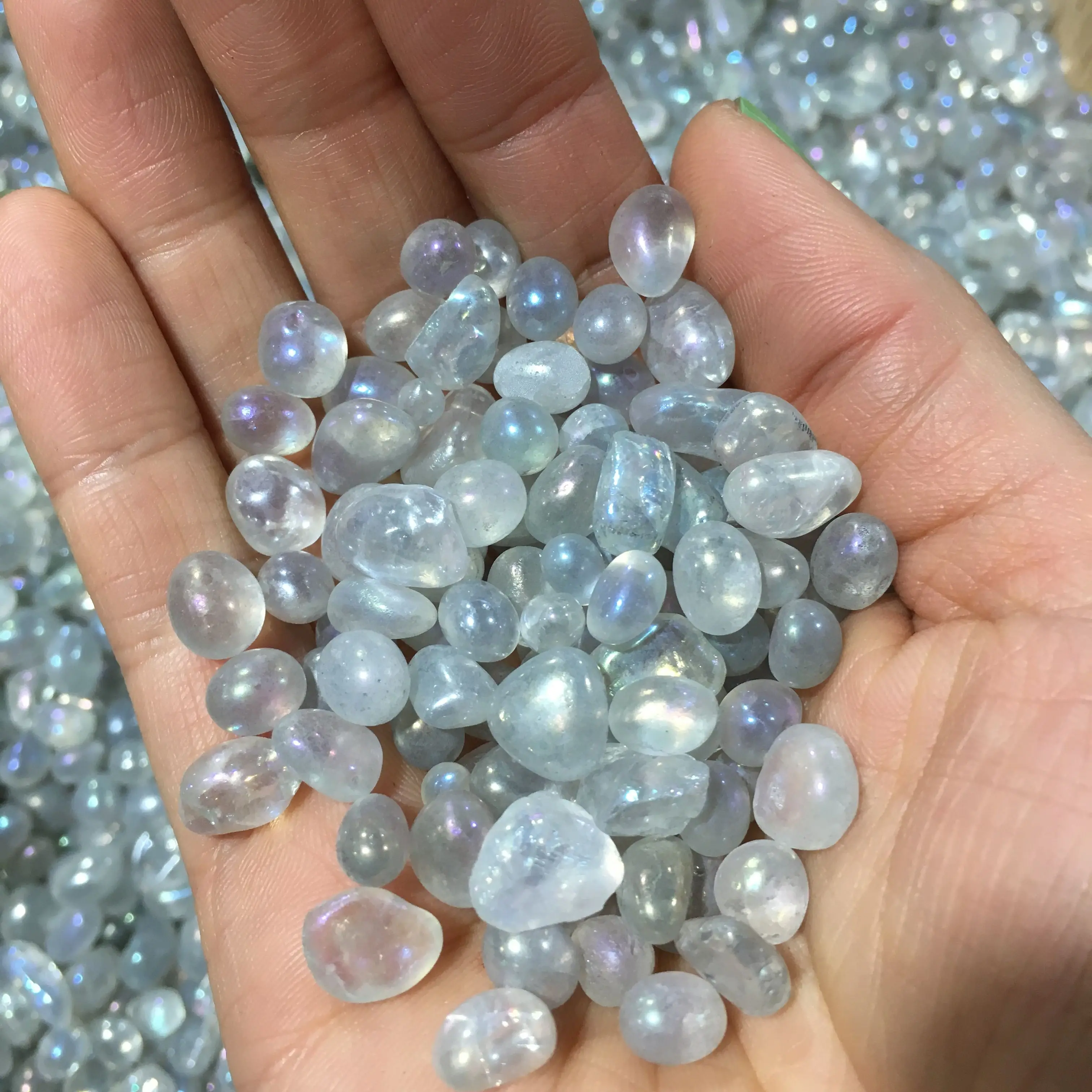 1000g Natural electroplated moonstone crystal quartz for treatment of Reiki rolling stone loose
1000g Natural electroplated moonstone crystal quartz for treatment of Reiki rolling stone loose