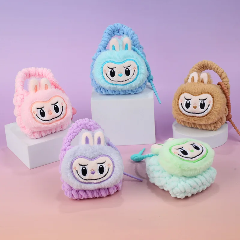Labubu милый кошелек ручной вязки Kawaii кошельки мультфильм аниме Labubu портмоне детская плюшевая сумка портативный кошелек для монет подарки для девочек
Labubu милый кошелек ручной вязки Kawaii кошельки мультфильм аниме Labubu портмоне детская плюшевая сумка портативный кошелек для монет подарки для девочек