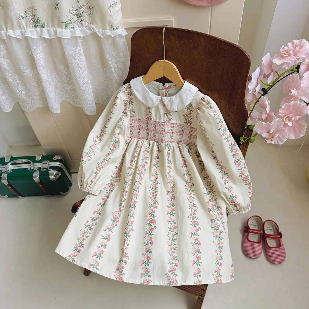 2025 Autumn Style Baby Collar Sweet Long Sleeved Princess Dress Children's Clothing French Printed Sweep Girls' Dress
2025 Autumn Style Baby Collar Sweet Long Sleeved Princess Dress Children's Clothing French Printed Sweep Girls' Dress