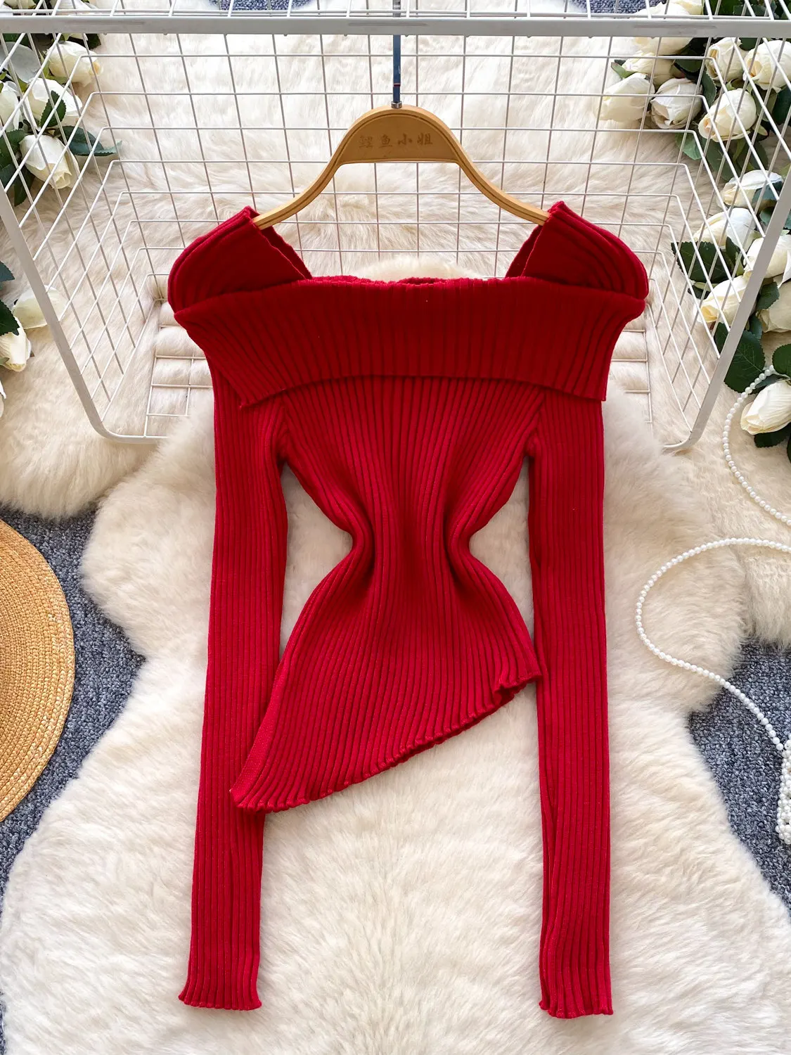 2026 New Autumn Women Fashion Chic Slash neck Long Sleeve Knitted Sweater Asymmetrical Design Solid Color Pullover Tops
2026 New Autumn Women Fashion Chic Slash neck Long Sleeve Knitted Sweater Asymmetrical Design Solid Color Pullover Tops