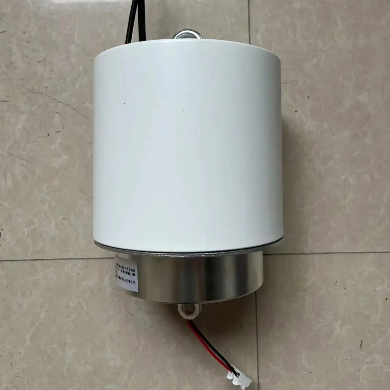 High-altitude lighting lamp hoist Industrial and mining lamp lifter lighting lifter for factory warehouse lighting
High-altitude lighting lamp hoist Industrial and mining lamp lifter lighting lifter for factory warehouse lighting