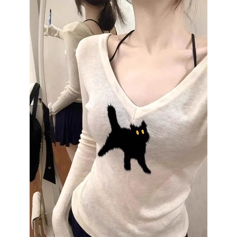 Women Clothing Slim V-neck Cartoon Pullovers Spring Autumn Long Sleeve Chic Y2k T-shirt French Knitted Street Fashion Tops
Women Clothing Slim V-neck Cartoon Pullovers Spring Autumn Long Sleeve Chic Y2k T-shirt French Knitted Street Fashion Tops