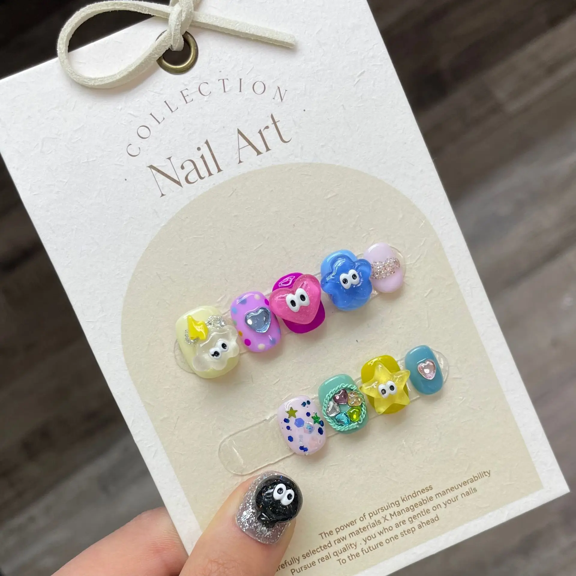 10 PCS Luxury Handmade Press on Nails Short Circle Dopamine Series Design False Nails with 4-PIECE Tool Adhesive Nail Glue Tabs
10 PCS Luxury Handmade Press on Nails Short Circle Dopamine Series Design False Nails with 4-PIECE Tool Adhesive Nail Glue Tabs