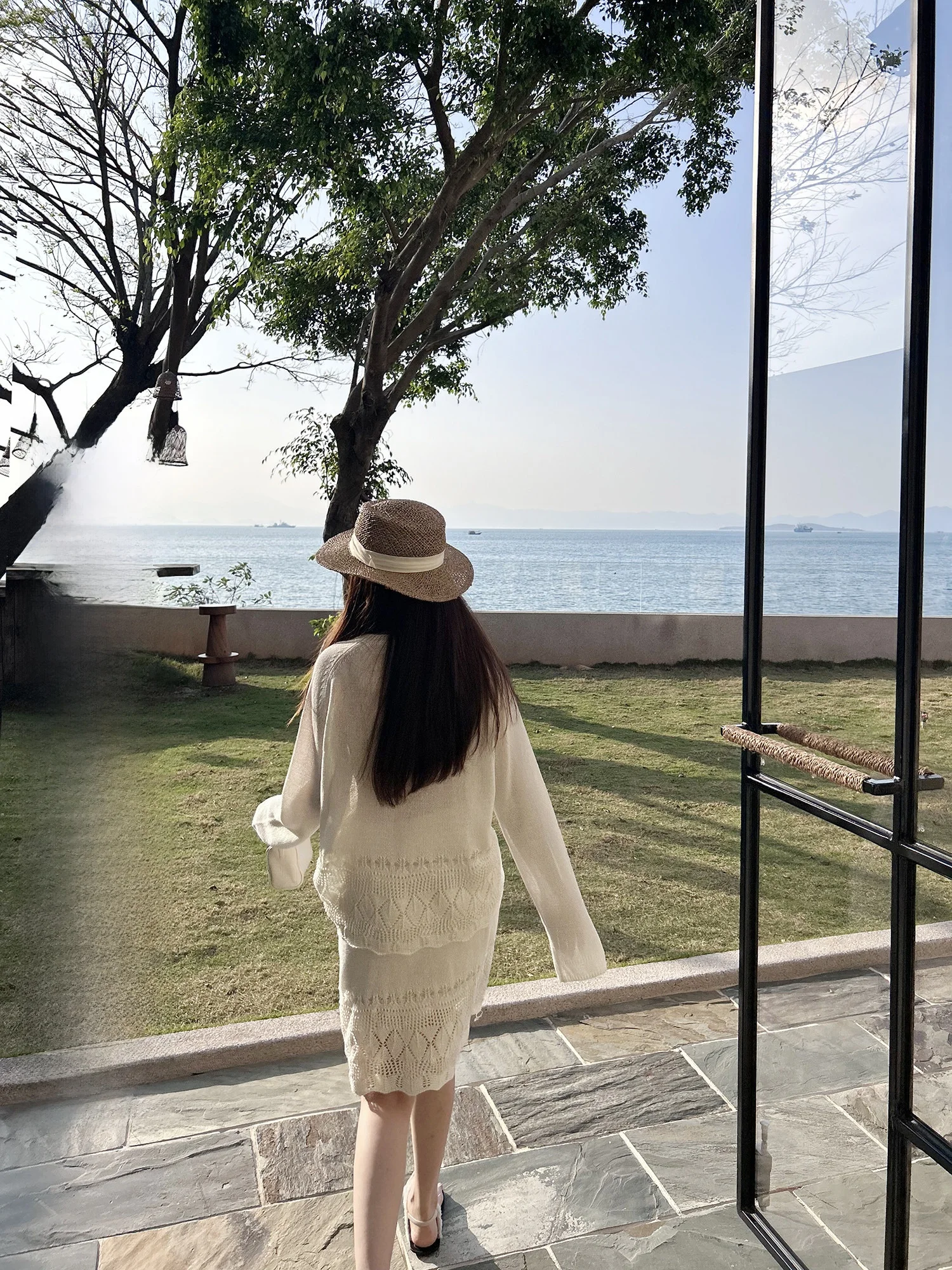 Lace Knitted Silk Rayon Women's Long Sleeve Top Half Skirt Two-Piece Set Summer Fashion Ensemble Traditional Chinese Brand
Lace Knitted Silk Rayon Women's Long Sleeve Top Half Skirt Two-Piece Set Summer Fashion Ensemble Traditional Chinese Brand