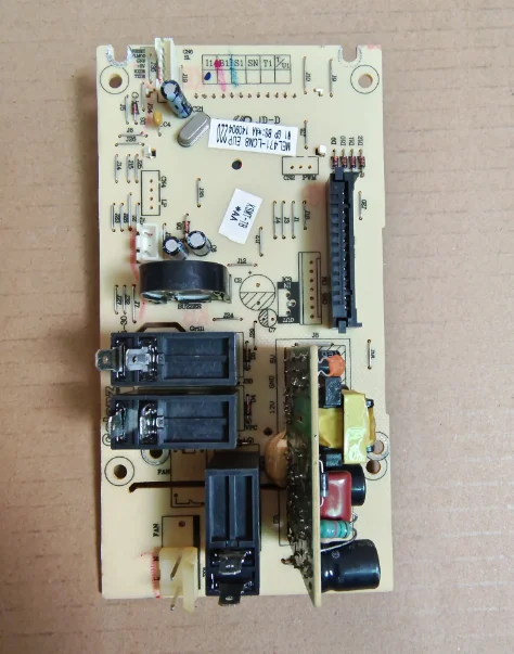 G80F23CN3L-C2(B6)(R0)MEL471-LC98-LCM8-LCG8-LC88 тестовая плата, материнская плата, исправна
G80F23CN3L-C2(B6)(R0)MEL471-LC98-LCM8-LCG8-LC88 тестовая плата, материнская плата, исправна