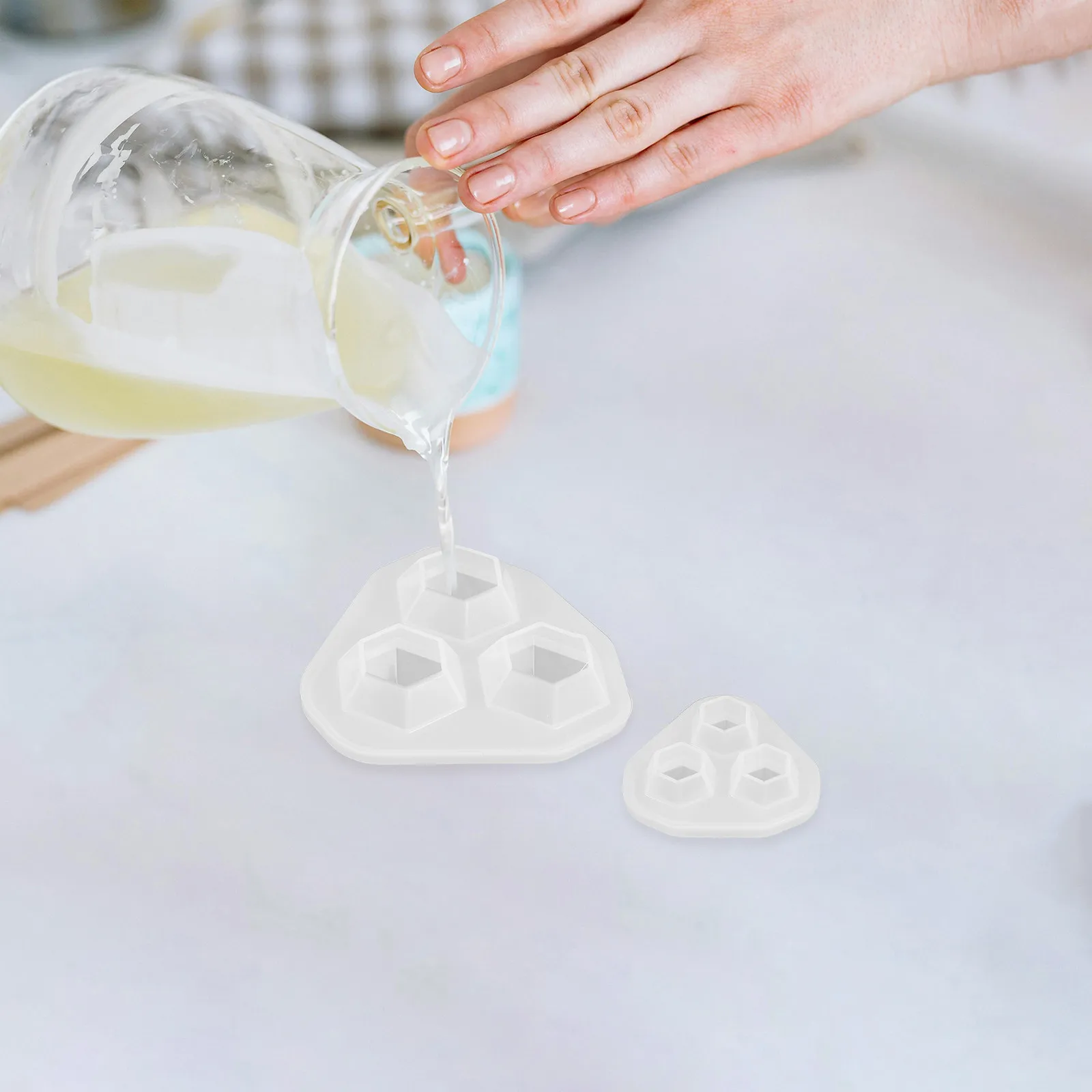 20Pcs Diamond Silicone Resin Molds DIY Epoxy Crafting Jewelry Making Resin Art Pendant Casting Molds Handmade Mold
20Pcs Diamond Silicone Resin Molds DIY Epoxy Crafting Jewelry Making Resin Art Pendant Casting Molds Handmade Mold