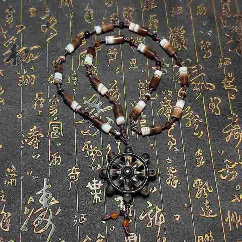 Tibetan ethnic style natural agate artifact talisman, celestial eye stone, celestial bead talisman Dzi, necklace, pendant
Tibetan ethnic style natural agate artifact talisman, celestial eye stone, celestial bead talisman Dzi, necklace, pendant