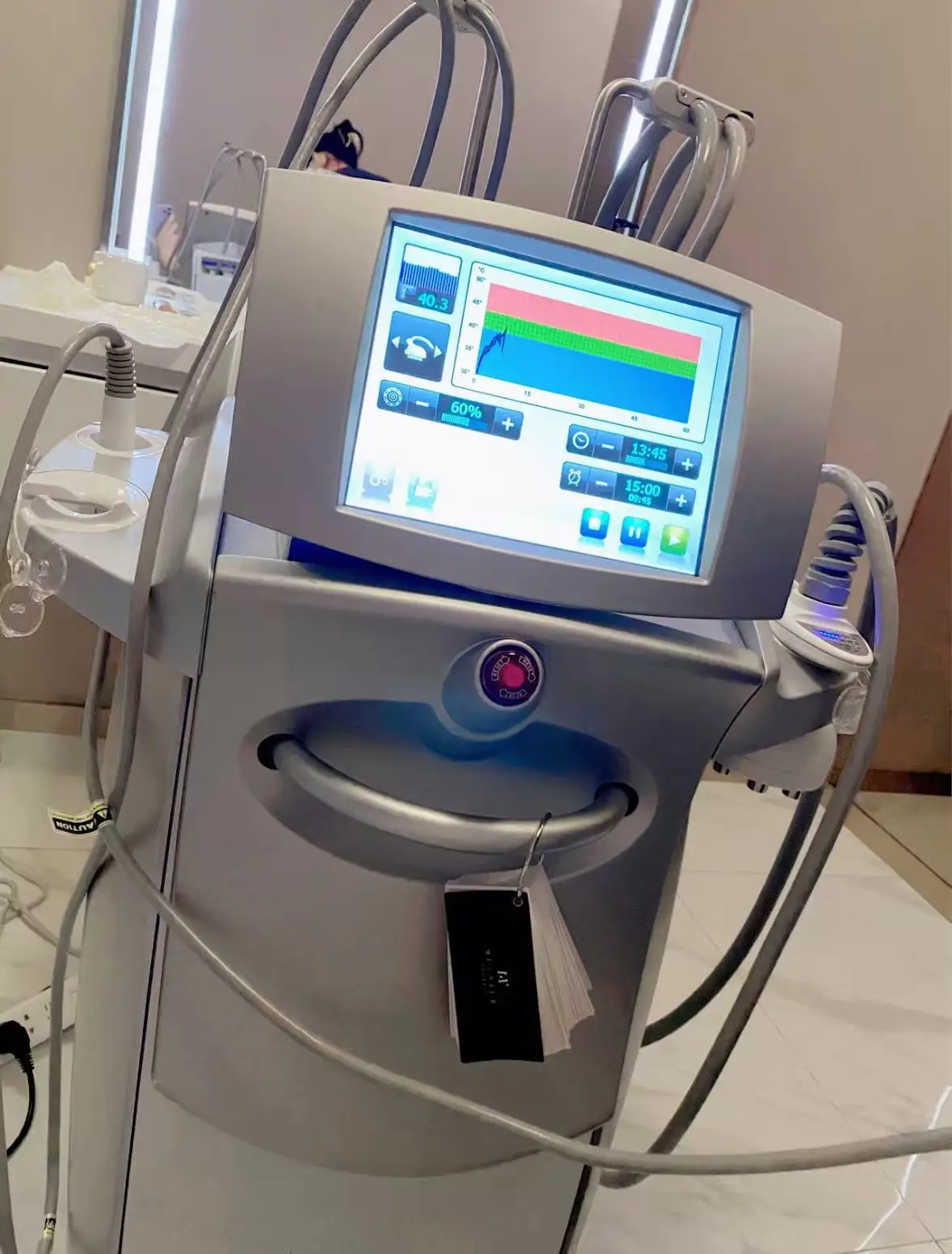 Машина для тела Venus Legacy, лечение целлюлита, портативное радиочастотное оригинальное кавитационное вакуумное спа-устройство для лифтинга кожи
Машина для тела Venus Legacy, лечение целлюлита, портативное радиочастотное оригинальное кавитационное вакуумное спа-устройство для лифтинга кожи