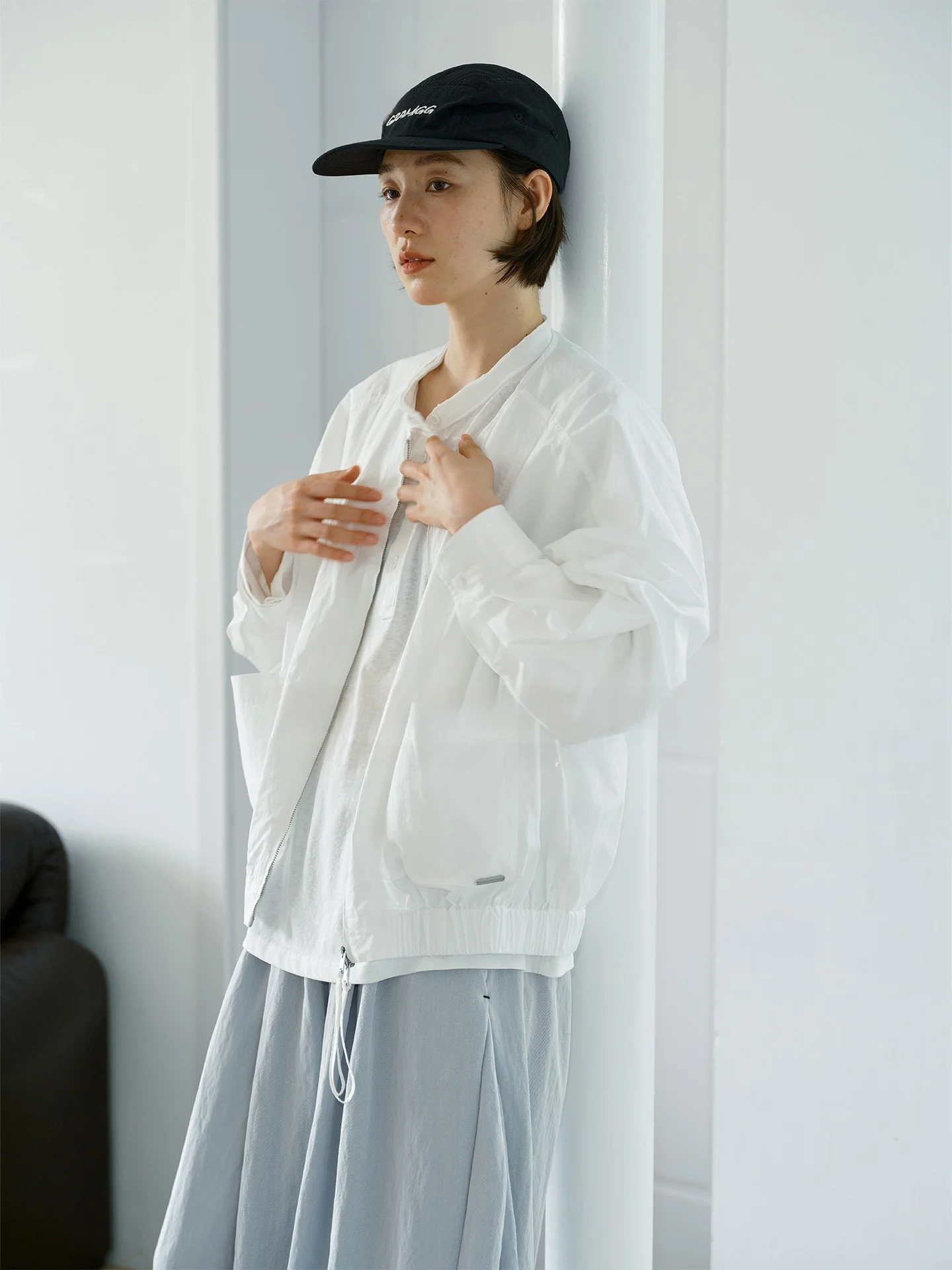 Simple Elegance Loose Fit Zipper Jaet by Deer And Flng Bird Breathable Cotton Spring Outerwear Casual Wear for Ladies
Simple Elegance Loose Fit Zipper Jaet by Deer And Flng Bird Breathable Cotton Spring Outerwear Casual Wear for Ladies