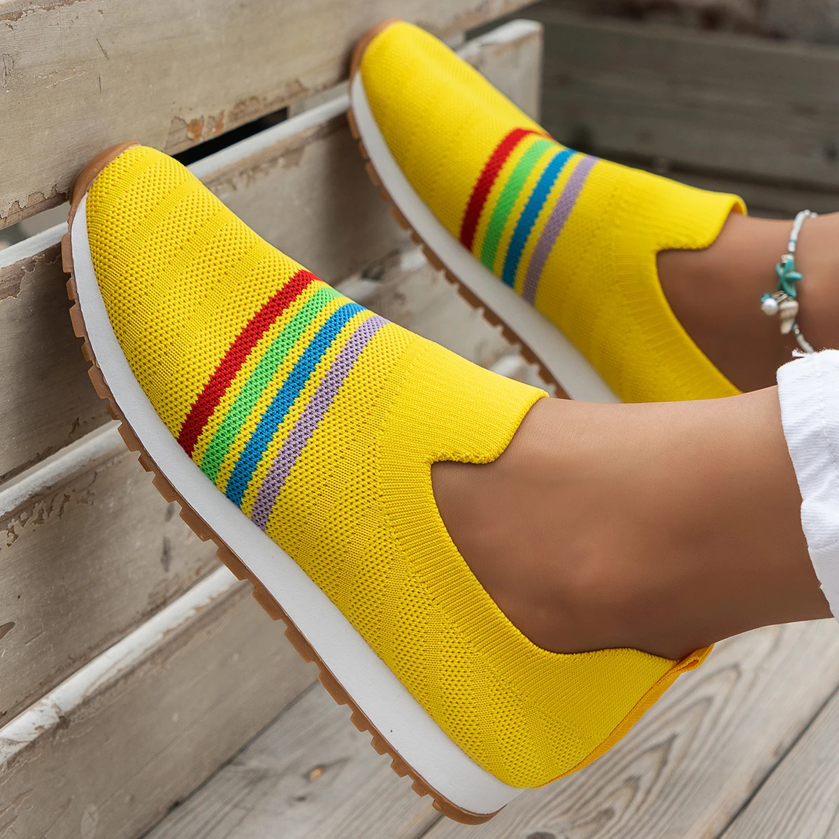 New Luxury Fashion Summer Women Sneakers Mesh Breathable Sports Shoes Slip on Flat Anti-slip Woman Walking Shoes Casual Sneakers
New Luxury Fashion Summer Women Sneakers Mesh Breathable Sports Shoes Slip on Flat Anti-slip Woman Walking Shoes Casual Sneakers