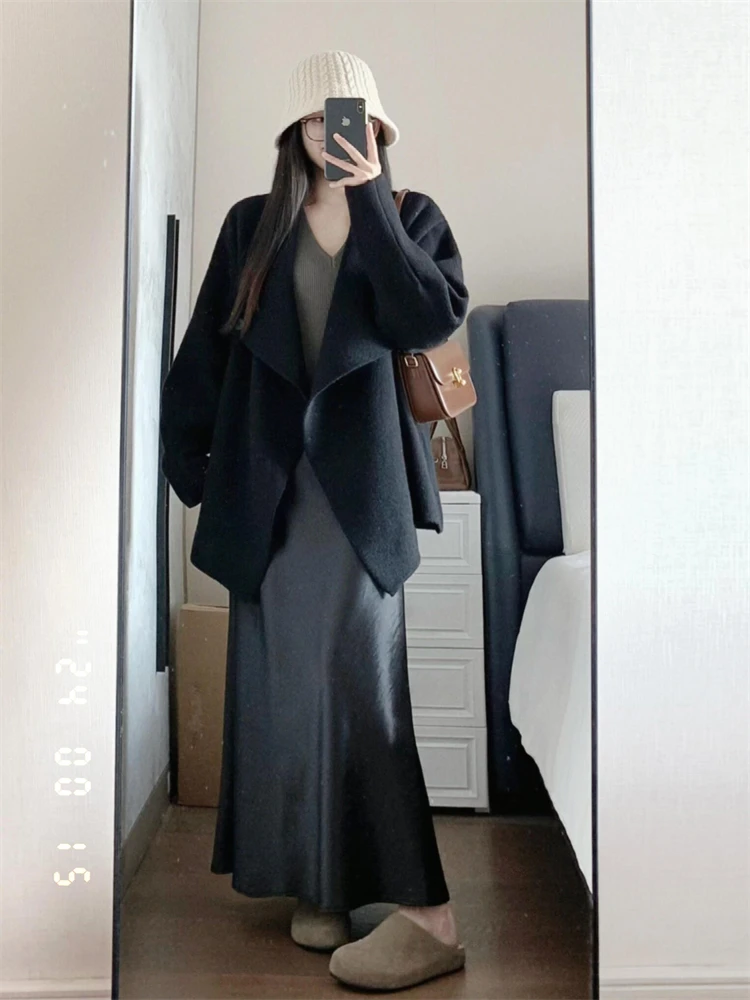 Костюм из сатина Ele Hepburn: юбка и длинный свитер с V-образным вырезом, шикарный комплект для взрослых
Костюм из сатина Ele Hepburn: юбка и длинный свитер с V-образным вырезом, шикарный комплект для взрослых