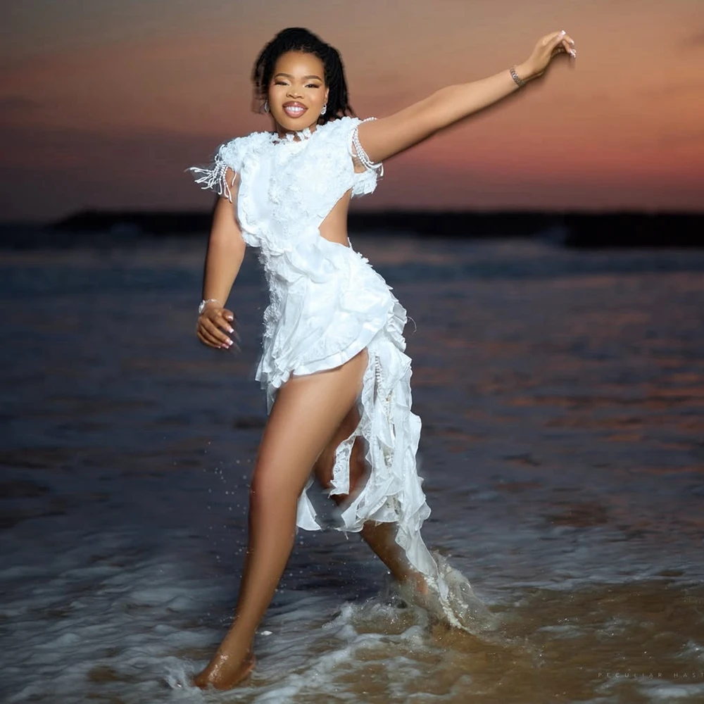 Modern Lace Ruffled Beach Party Dress Hollow-out Satin Mini Summer Outfit Prom Gowns Charming Lace Tiered Photoshoots Dresses
Modern Lace Ruffled Beach Party Dress Hollow-out Satin Mini Summer Outfit Prom Gowns Charming Lace Tiered Photoshoots Dresses