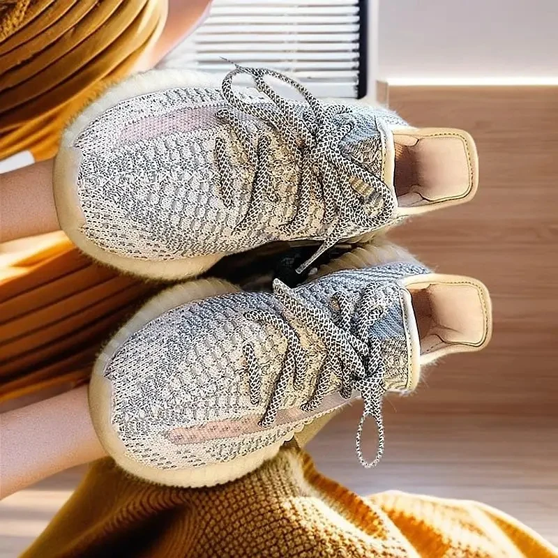 New Casual Shoes Men's Sports footwear Summer Thick Soled Male Soft Comfortable Non-slip Outdoor Fashion Board Sneakers
New Casual Shoes Men's Sports footwear Summer Thick Soled Male Soft Comfortable Non-slip Outdoor Fashion Board Sneakers