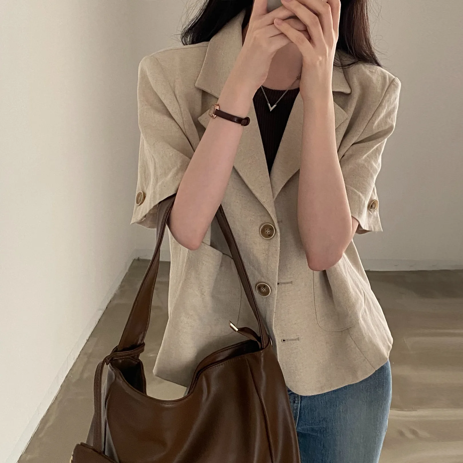 Women's Korean-style temperament thin short-sleeve blazer new for spring and summer petite size sui salt-style outerwear top
Women's Korean-style temperament thin short-sleeve blazer new for spring and summer petite size sui salt-style outerwear top