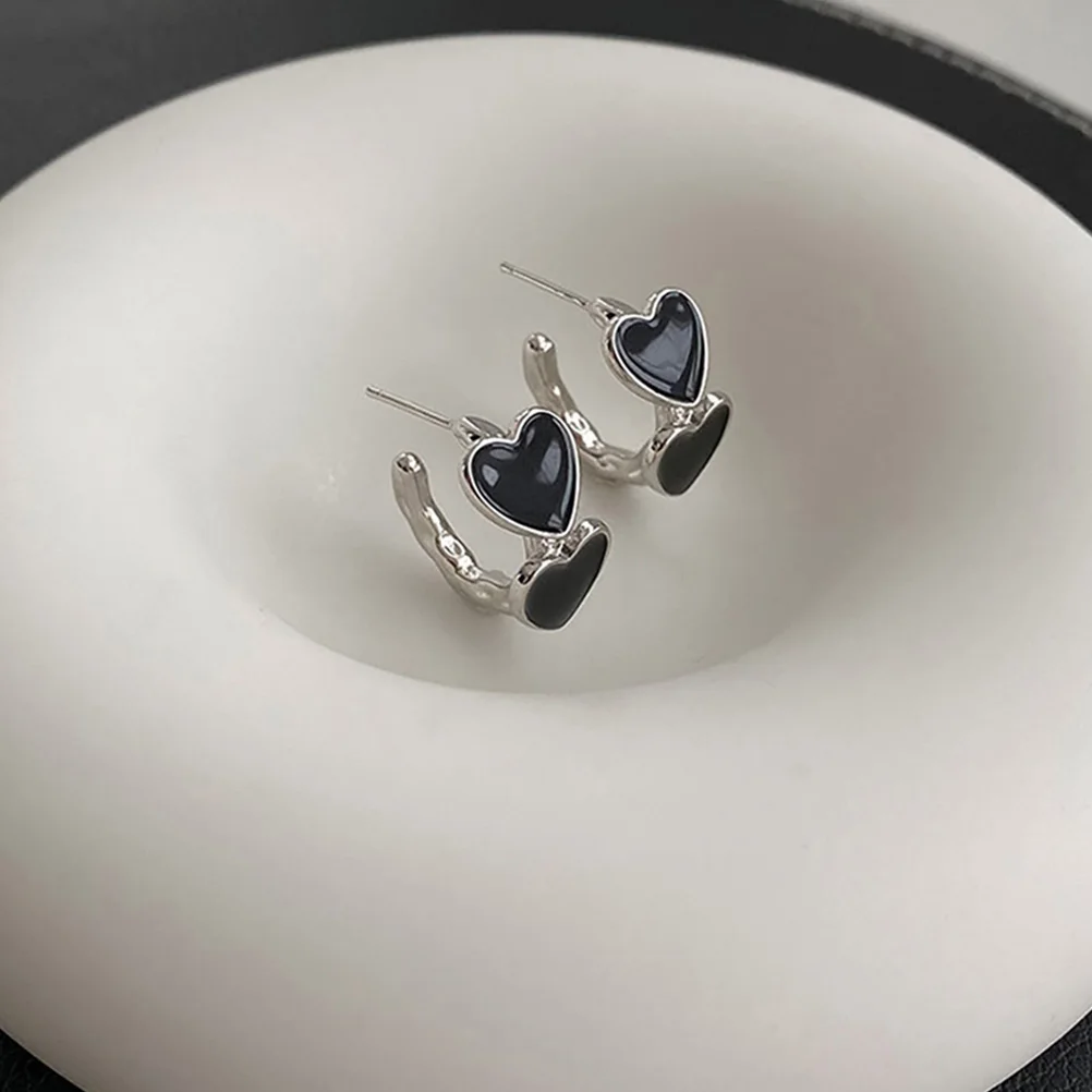 Heart Shaped Stud Earrings Studs for Women Sweet Spades Love Trendy Fashion Small Valentine Accessories
Heart Shaped Stud Earrings Studs for Women Sweet Spades Love Trendy Fashion Small Valentine Accessories