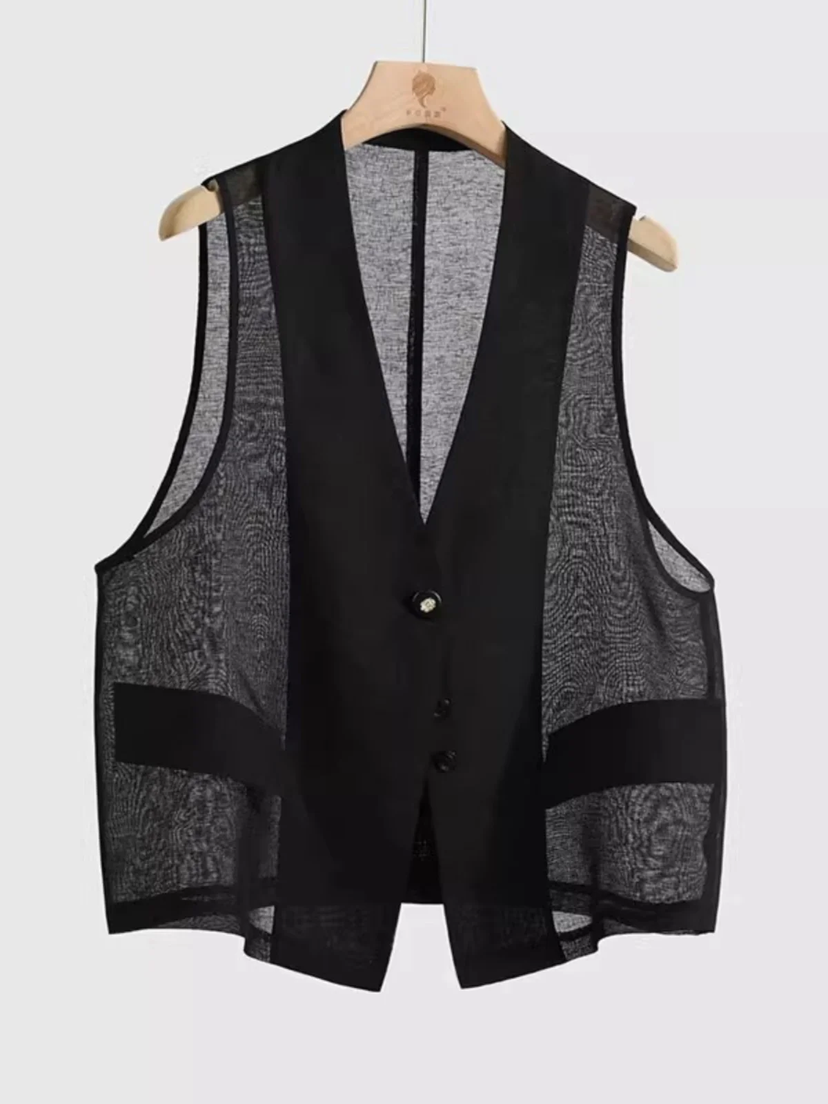Fashionable Thin Vest Top Women's Summer New Style Outerwear Trendy Elegant Versatile Bright Silk Commute Style V-Neck Single...
Fashionable Thin Vest Top Women's Summer New Style Outerwear Trendy Elegant Versatile Bright Silk Commute Style V-Neck Single...