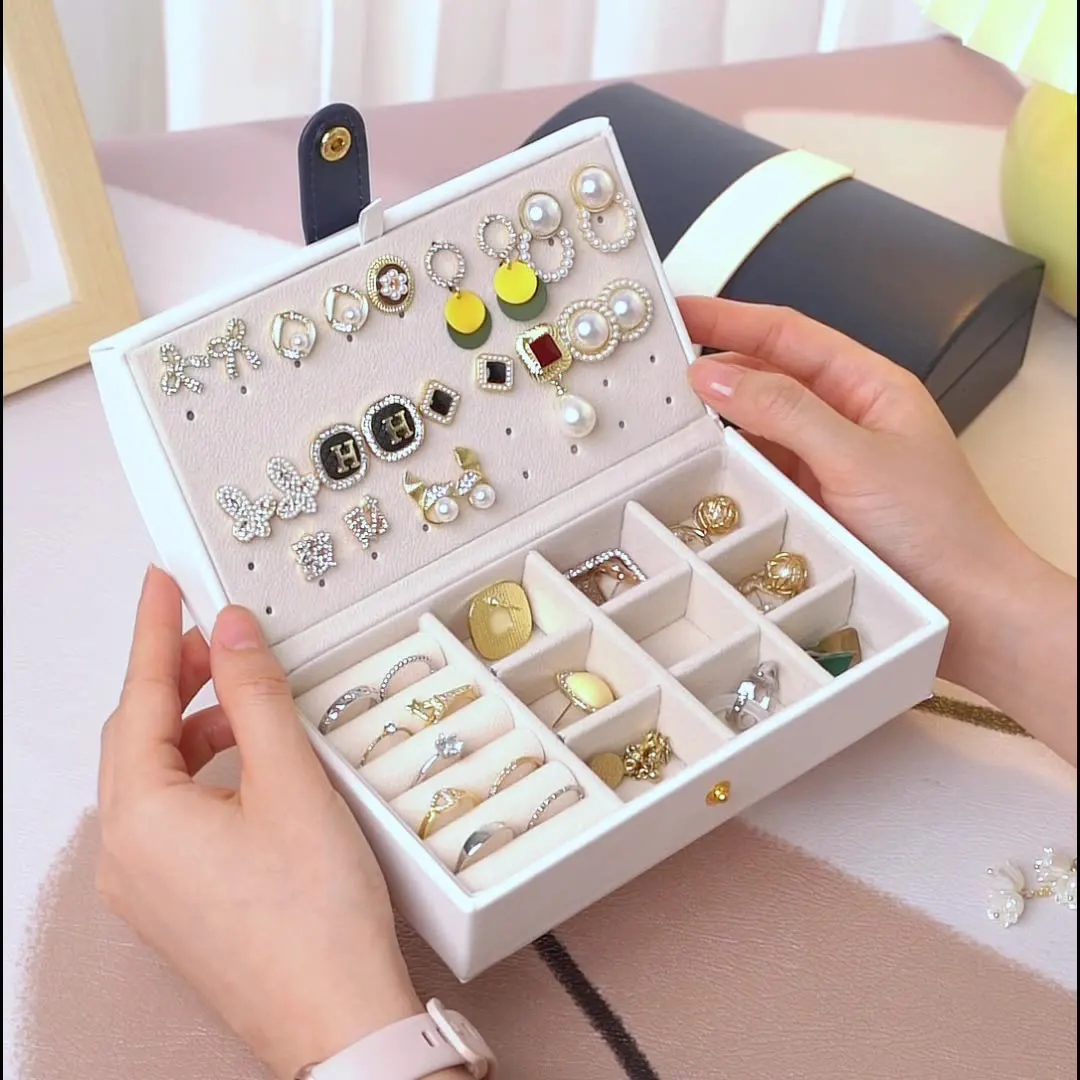Portable Travel Jewelry Box Earring Necklace Ring Jewelry Storage Box Ear Stud Earrings Jewelry Storage Box
Portable Travel Jewelry Box Earring Necklace Ring Jewelry Storage Box Ear Stud Earrings Jewelry Storage Box