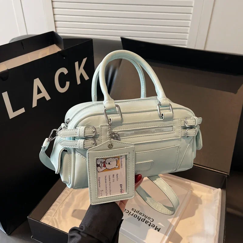 Stylish Design Glossy PU Sqeare Shoulder & Crossbody Bags Solid Zipper Hot Trendy Designer Style Handbags for Women 2025 New
Stylish Design Glossy PU Sqeare Shoulder & Crossbody Bags Solid Zipper Hot Trendy Designer Style Handbags for Women 2025 New