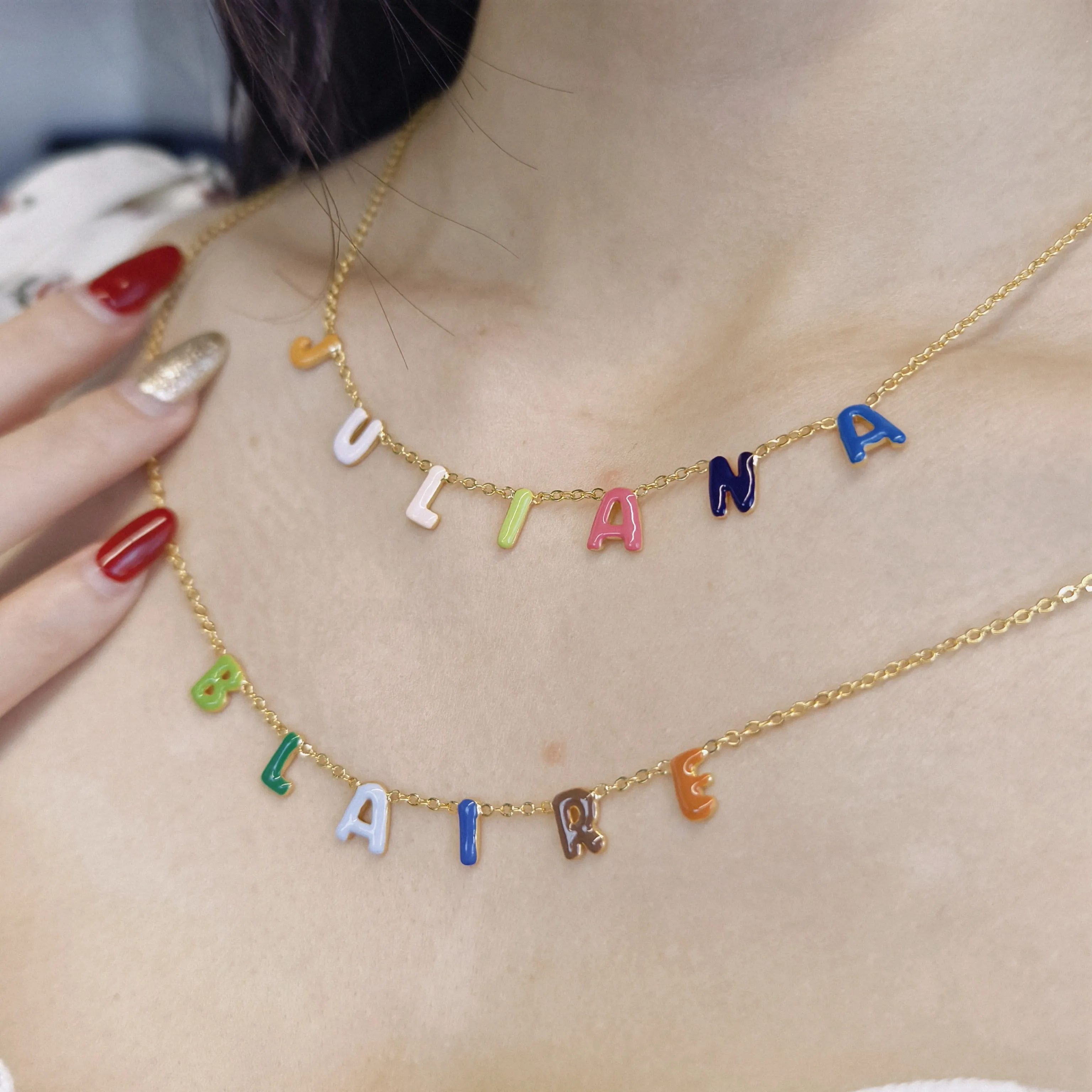 Персонализированное красочное эмалированное ожерелье с буквами и именем на заказ, Золотая цепочка с именной табличкой, ожерелье, уникальные украшения для женщин, рождественская любовь
Персонализированное красочное эмалированное ожерелье с буквами и именем на заказ, Золотая цепочка с именной табличкой, ожерелье, уникальные украшения для женщин, рождественская любовь