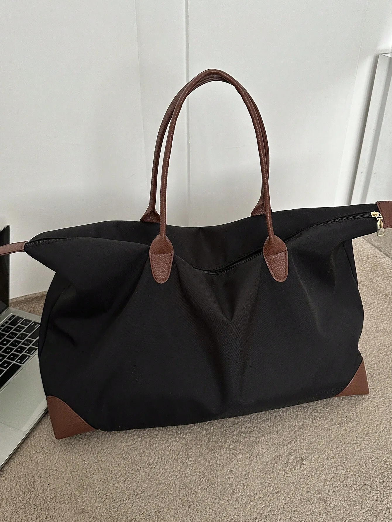 Black Nylon Large Top-Handle Tote Bag with Brown Leather Trim, Zippered Closure, Lightweight & Foldable
Black Nylon Large Top-Handle Tote Bag with Brown Leather Trim, Zippered Closure, Lightweight & Foldable