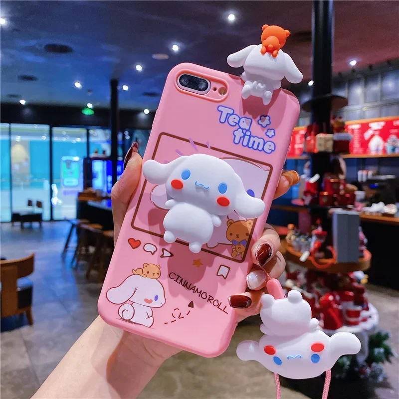 Miniso мультфильм кукла браслет оболочка для Iphone 14 13 12 11 Pro XS Max X XR 8 7 6 6s Plus простой чехол для телефона роскошный мягкий чехол из ТПУ
Miniso мультфильм кукла браслет оболочка для Iphone 14 13 12 11 Pro XS Max X XR 8 7 6 6s Plus простой чехол для телефона роскошный мягкий чехол из ТПУ