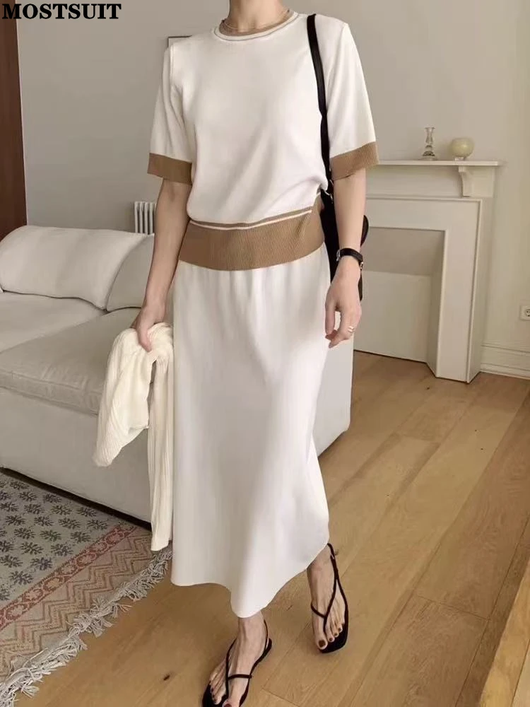 Summer Women Knit 2 Piece Skirt Set Short Sleeve Sweater Tees + High Waist Straight Skirt Matching Sets Korean Elegant Outfits
Summer Women Knit 2 Piece Skirt Set Short Sleeve Sweater Tees + High Waist Straight Skirt Matching Sets Korean Elegant Outfits