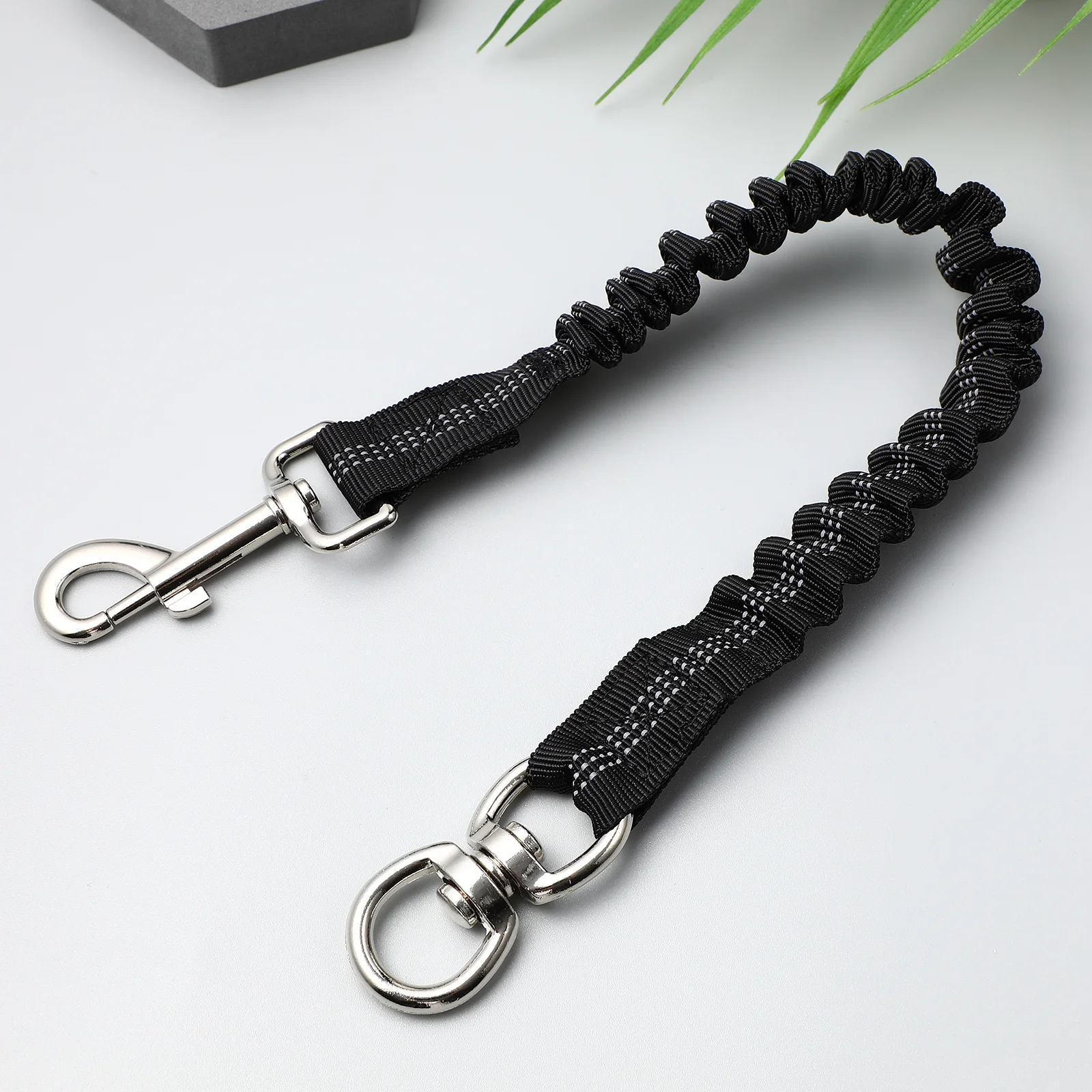 Dog Leash Extender Bungee Extension Lead Elastic Stretchable Nylon Rope For Small Dogs Outdoor Walking Training Lightweight
Dog Leash Extender Bungee Extension Lead Elastic Stretchable Nylon Rope For Small Dogs Outdoor Walking Training Lightweight