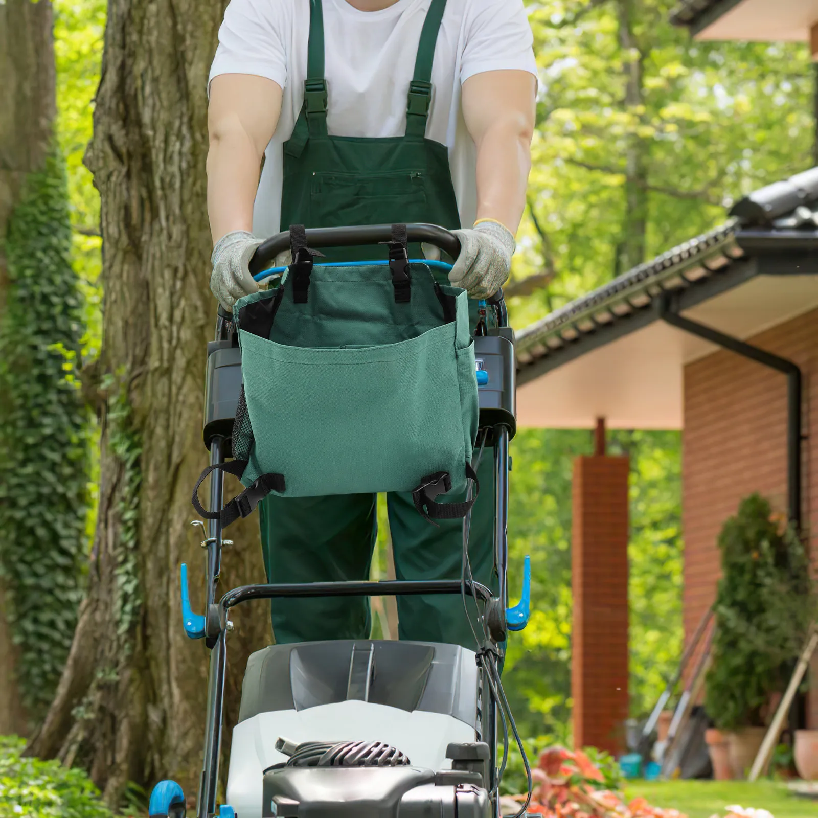 1Pcs Multi Purpose Mower Hanging Bag Made of Thick Oxford Cloth Heavy Duty Lawn Mower Storage Bag Adjustable Fit for All Mowers
1Pcs Multi Purpose Mower Hanging Bag Made of Thick Oxford Cloth Heavy Duty Lawn Mower Storage Bag Adjustable Fit for All Mowers