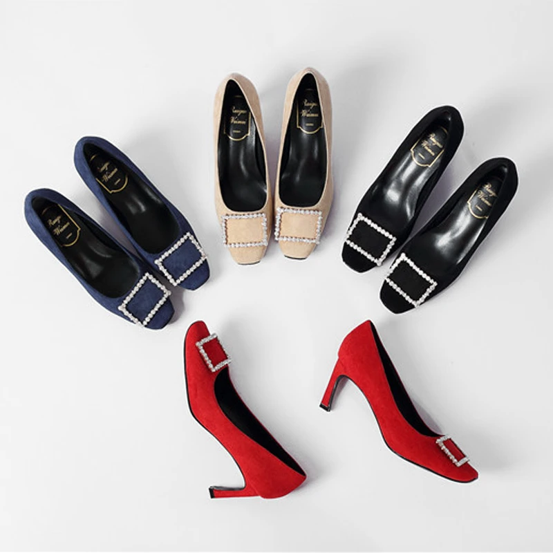 Square toe high heels, women's slim heels, rhinestones, square buttoned suede horseshoe heels, and wedding shoes
Square toe high heels, women's slim heels, rhinestones, square buttoned suede horseshoe heels, and wedding shoes