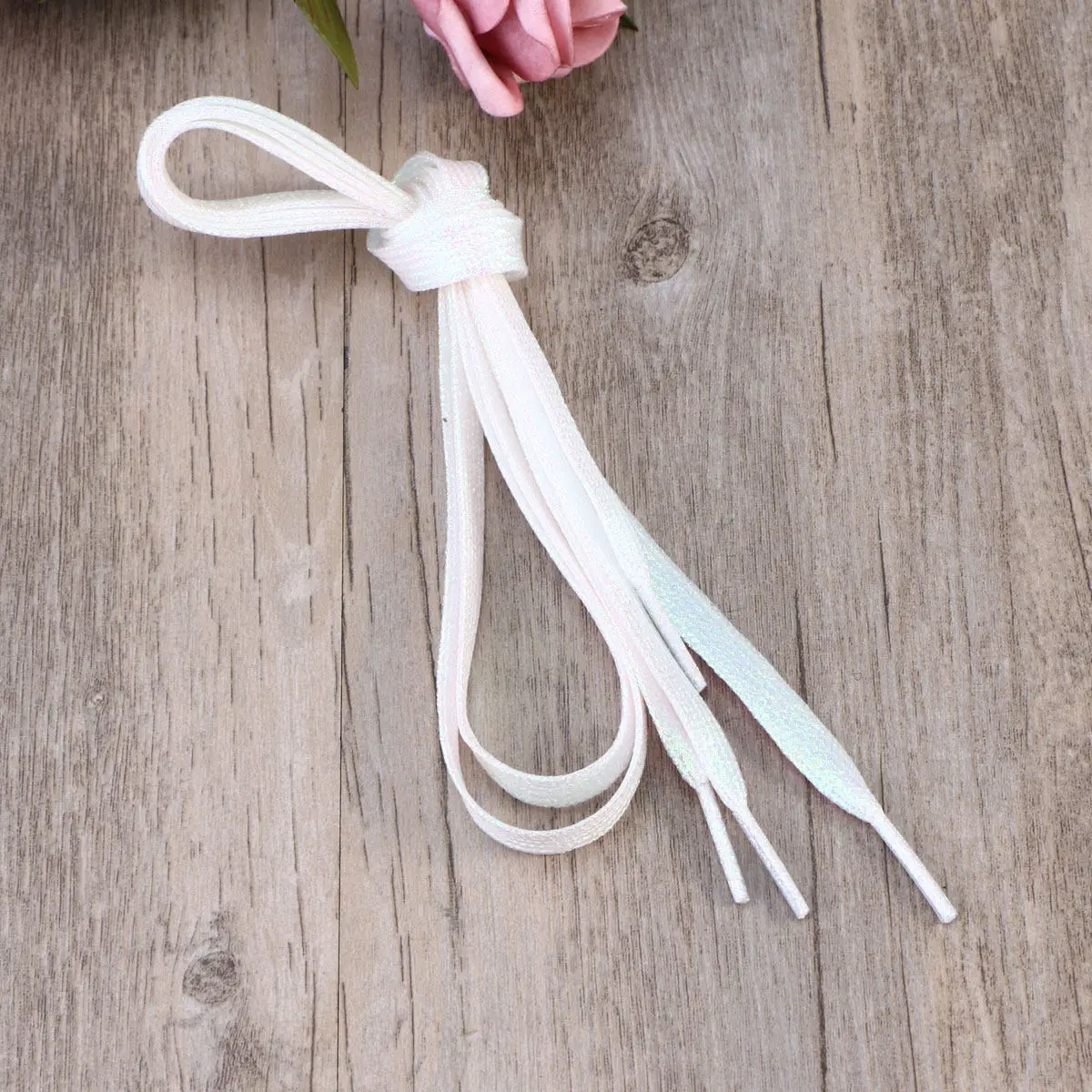 1.1m Flat Glitter Shoelaces Colored Flat Shoestring Bootlaces for Sneakers Sports Canvas Shoes Decorative Bowknot
1.1m Flat Glitter Shoelaces Colored Flat Shoestring Bootlaces for Sneakers Sports Canvas Shoes Decorative Bowknot