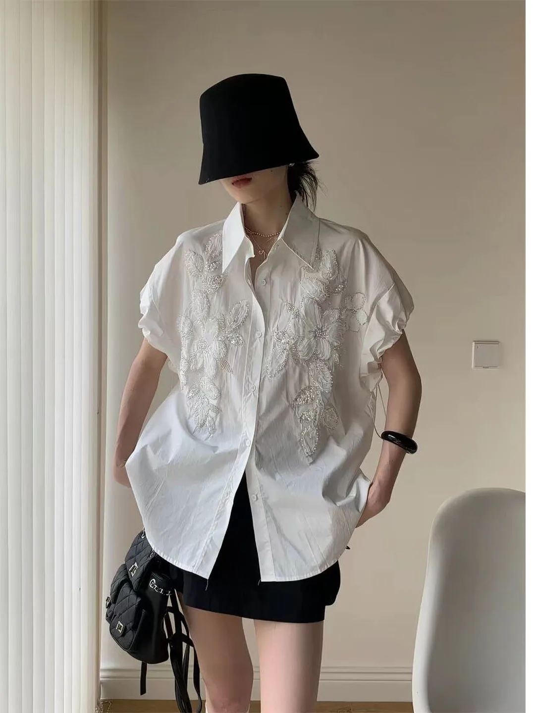 Heavy Embroidery Diamond Embellished Loose Fit Shoulder Shirt Sleeve Cord Drawstring Large Size Blouse Korean Style Commute
Heavy Embroidery Diamond Embellished Loose Fit Shoulder Shirt Sleeve Cord Drawstring Large Size Blouse Korean Style Commute