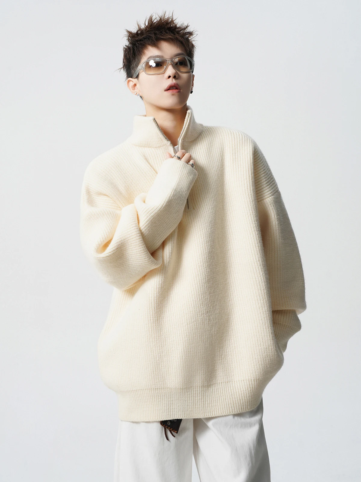 Модный мужской трикотаж оверсайз Jaet f на молнии, повседневный американский ленивый свитер для пар, удобный нейлон среднего веса
Модный мужской трикотаж оверсайз Jaet f на молнии, повседневный американский ленивый свитер для пар, удобный нейлон среднего веса