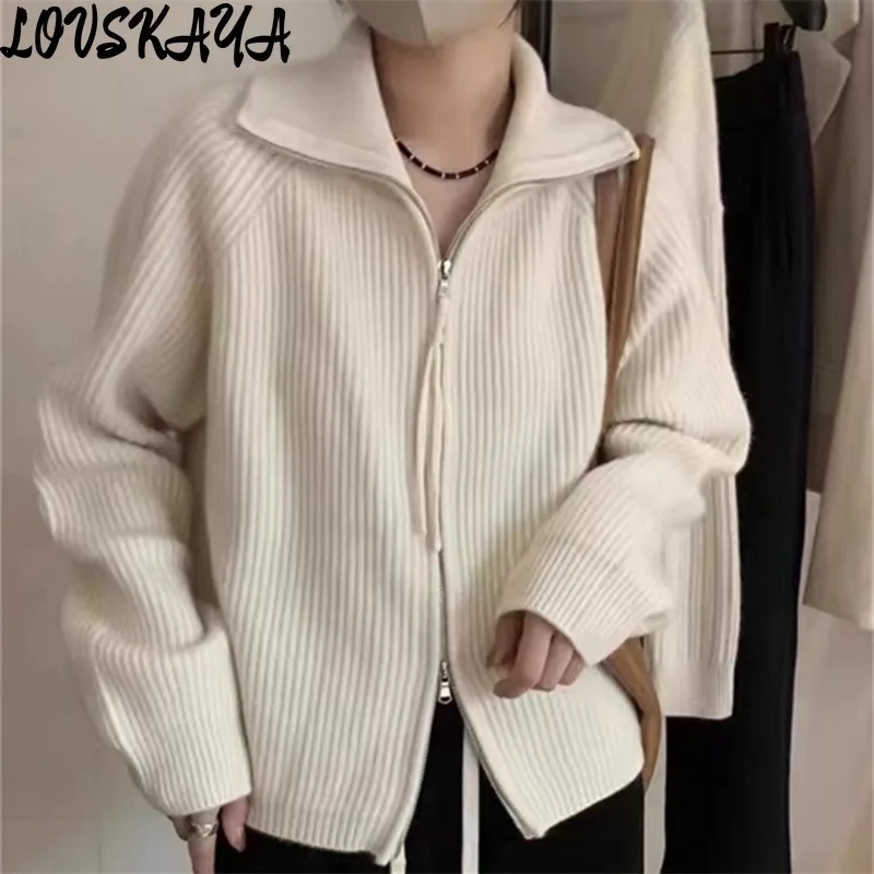 НОВЫЙ свободный и ленивый стильный свитер куртка модная Корейская версия однотонный простой вязаный кардиган с двойной молнией Топ для женщин
НОВЫЙ свободный и ленивый стильный свитер куртка модная Корейская версия однотонный простой вязаный кардиган с двойной молнией Топ для женщин