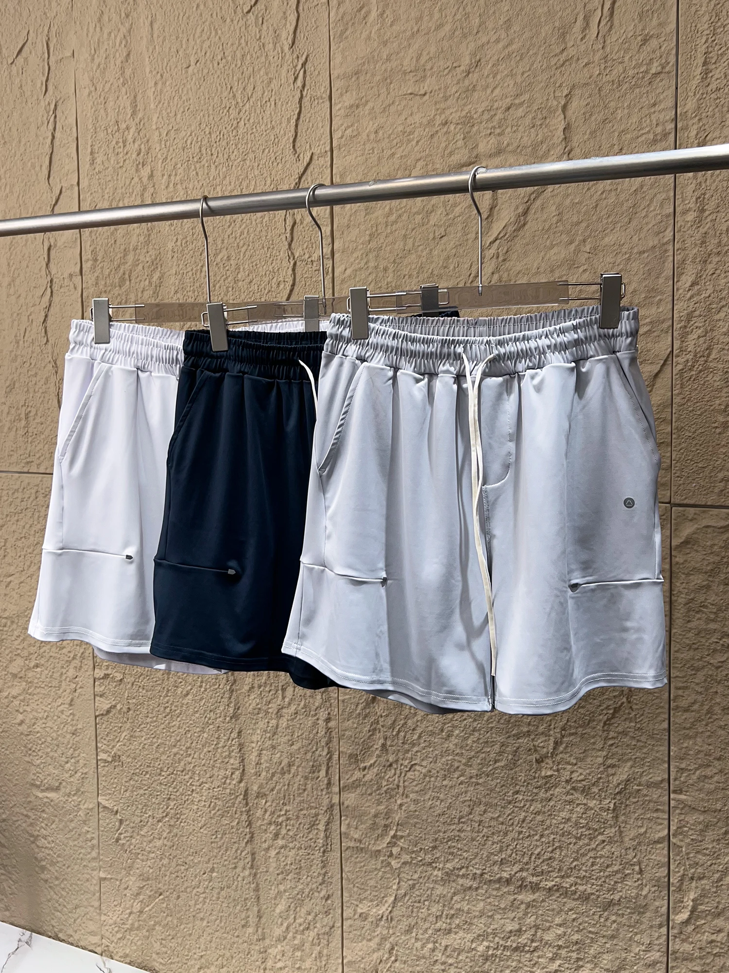 Outdoor Men's Quick Dry Versatile Sport Casual Shorts COOL Cold Sensation Technology Breathable Summer Shorts
Outdoor Men's Quick Dry Versatile Sport Casual Shorts COOL Cold Sensation Technology Breathable Summer Shorts