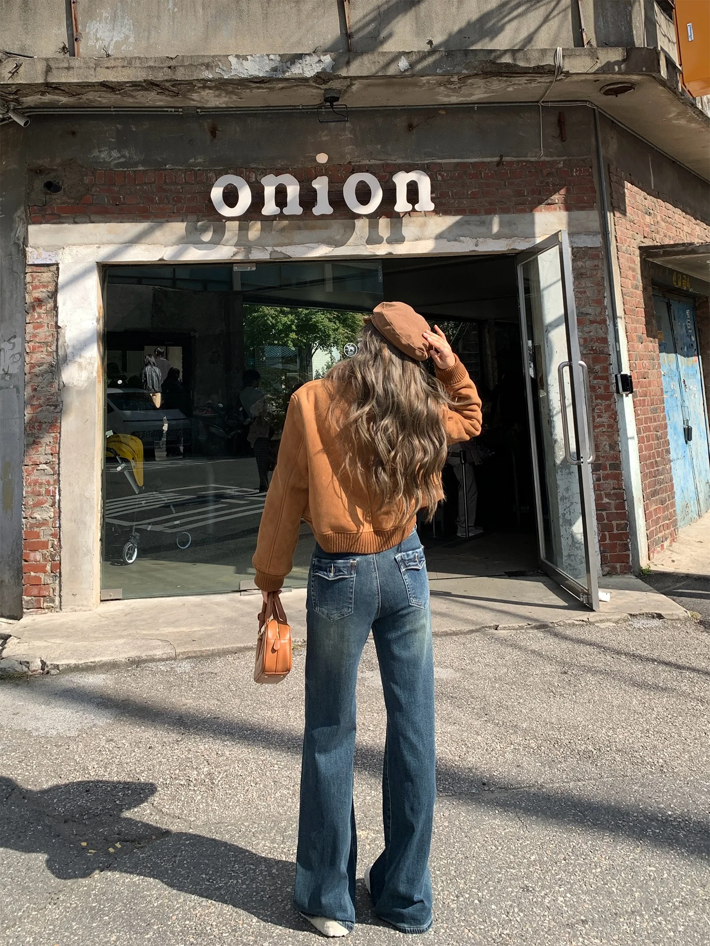 Потрясающие джинсы прямого кроя с эффектом похудения, превосходная посадка, повседневные, с высокой талией, из смесового хлопка, износостойкие, для ежедневной носки
Потрясающие джинсы прямого кроя с эффектом похудения, превосходная посадка, повседневные, с высокой талией, из смесового хлопка, износостойкие, для ежедневной носки