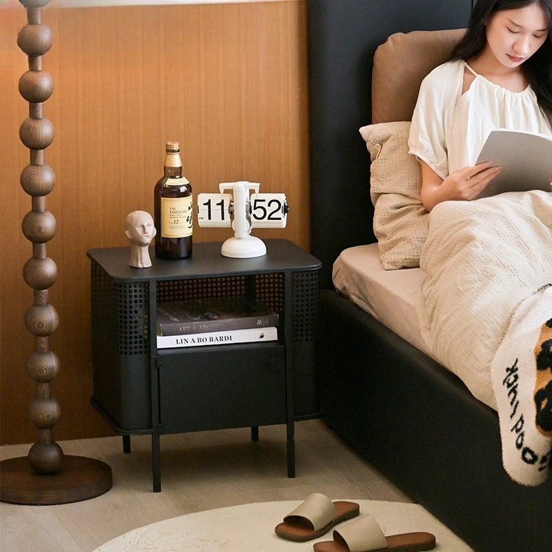 Modern Simple Bedside Tables Home Iron Storage Cabinet Living Room Side Table Light Luxury Bedroom Bedside Storage Cabinets
Modern Simple Bedside Tables Home Iron Storage Cabinet Living Room Side Table Light Luxury Bedroom Bedside Storage Cabinets