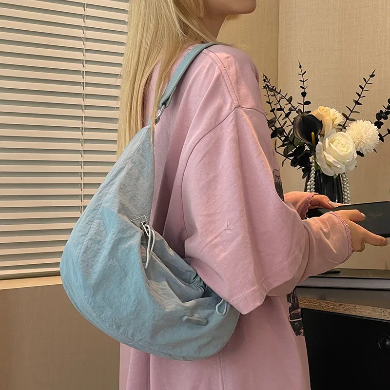 Waterproof Nylon Cloth Ladies Underarm Bag Outdoor Travel Girls Handbag Casual Pleated Design Drawstring Shoulder Bags for Women
Waterproof Nylon Cloth Ladies Underarm Bag Outdoor Travel Girls Handbag Casual Pleated Design Drawstring Shoulder Bags for Women
