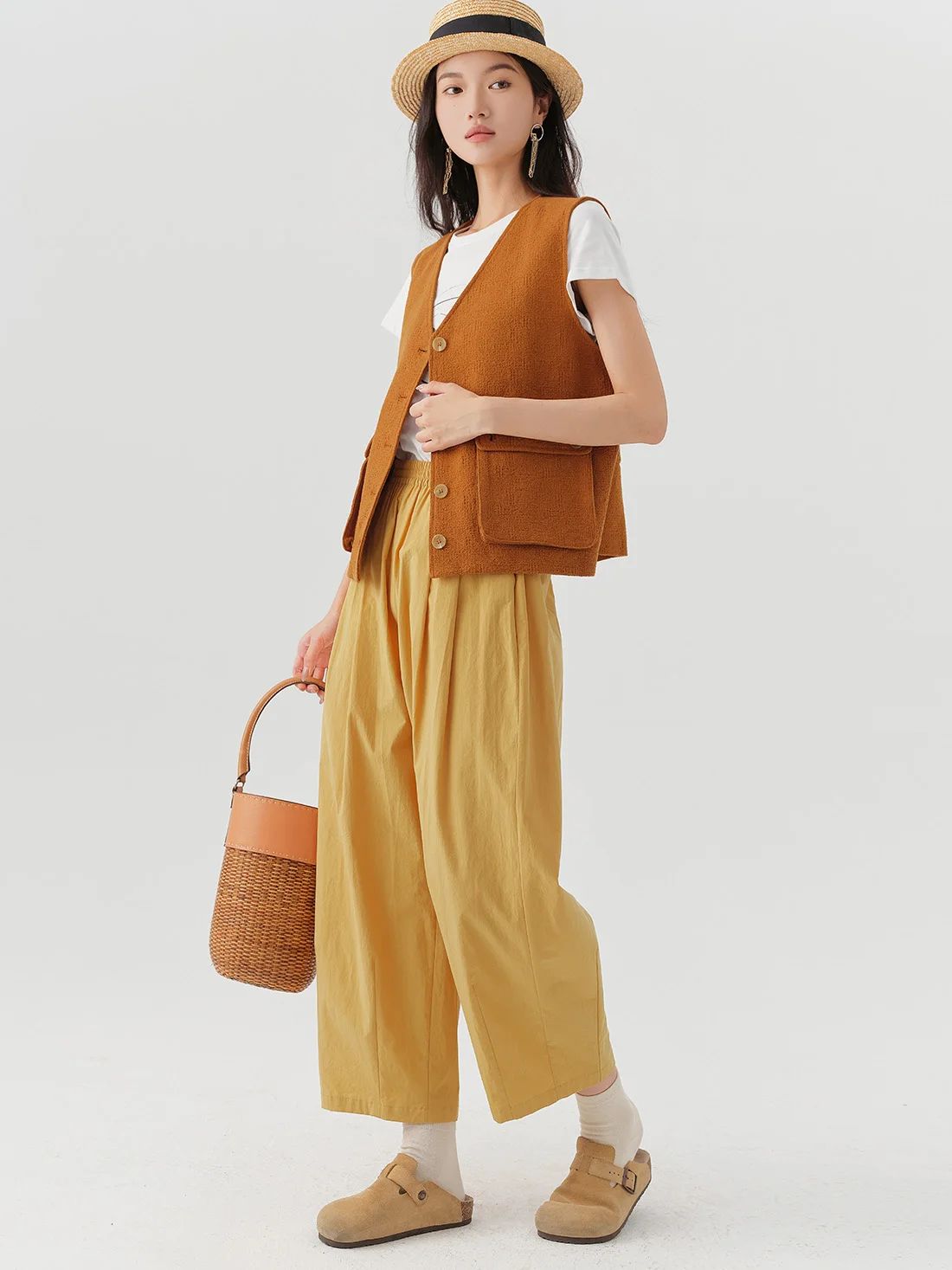 Cool Comfortable Cotton Elastic Waist Lazy Pants Artistic Sle Wide Leg 9-Length Women's Pants Breathable Summer Casual Trou...
Cool Comfortable Cotton Elastic Waist Lazy Pants Artistic Sle Wide Leg 9-Length Women's Pants Breathable Summer Casual Trou...