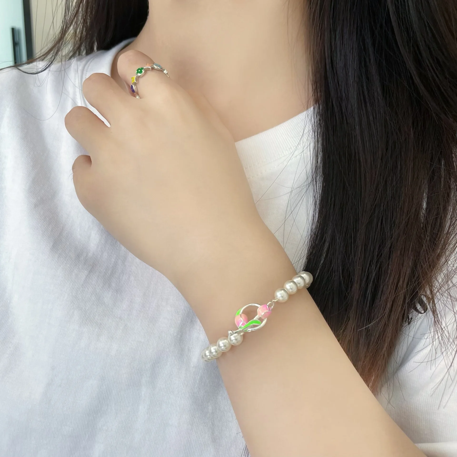 French style light luxury S925 pure silver enamel tulip pearl OT buckle bracelet for women's sweet and cool style jewelry
French style light luxury S925 pure silver enamel tulip pearl OT buckle bracelet for women's sweet and cool style jewelry
