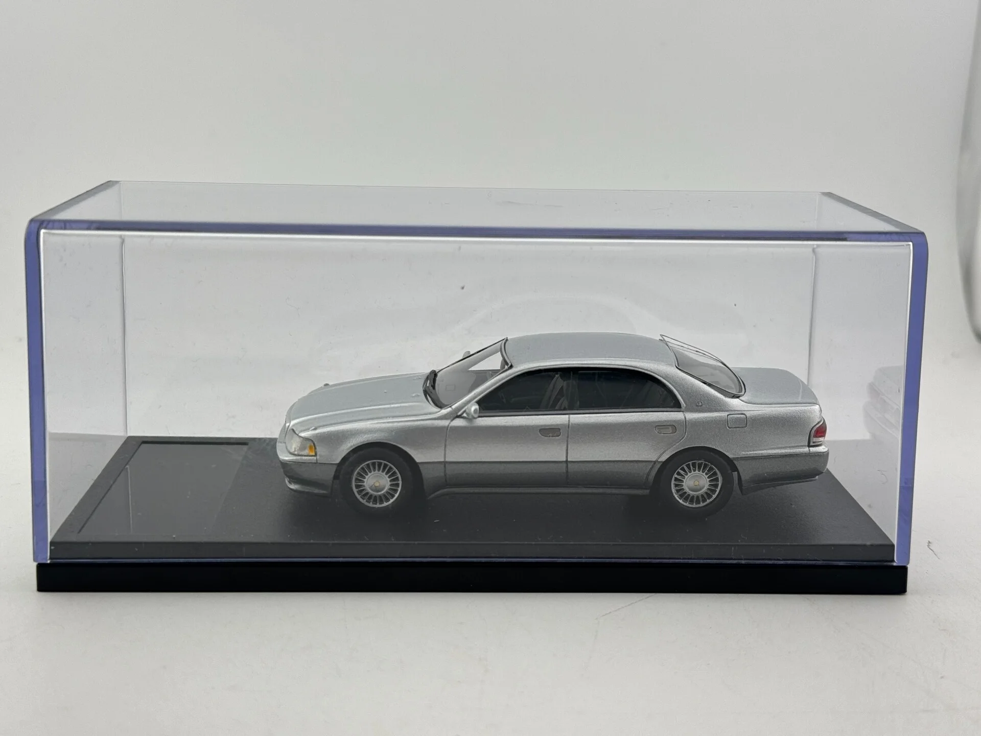 Explosion Window No Color Box No Nameplate Hi Story 1/43 Scale Toyota Crown Resin Car Model
Explosion Window No Color Box No Nameplate Hi Story 1/43 Scale Toyota Crown Resin Car Model
