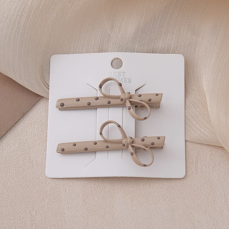 Elegant Polka Dot Hair Clips 2PCS Bow Bar Clip for Women Side Bangs Delicate Advanced Accessories Durable Kit
Elegant Polka Dot Hair Clips 2PCS Bow Bar Clip for Women Side Bangs Delicate Advanced Accessories Durable Kit