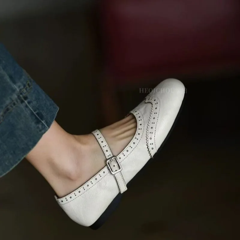 Womens Shoes Quality Small Leather Shoes French Style Soft Leather Single Shoes Classic Round Head Mary Janes Women Ballet Flats
Womens Shoes Quality Small Leather Shoes French Style Soft Leather Single Shoes Classic Round Head Mary Janes Women Ballet Flats