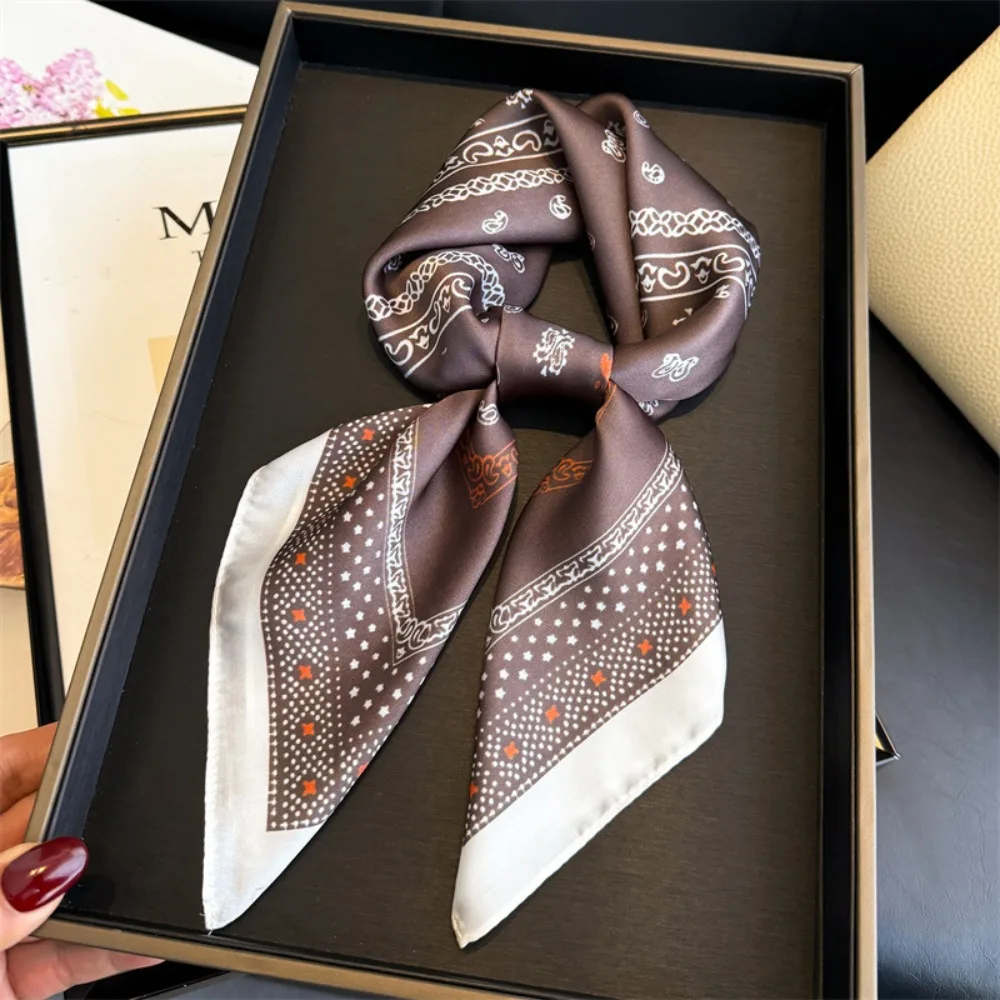 Design Square Scarf Women Silk Feeling Neckerchief Lady Foulard Hairband Print Ribbon Spring New Shawls Wraps
Design Square Scarf Women Silk Feeling Neckerchief Lady Foulard Hairband Print Ribbon Spring New Shawls Wraps