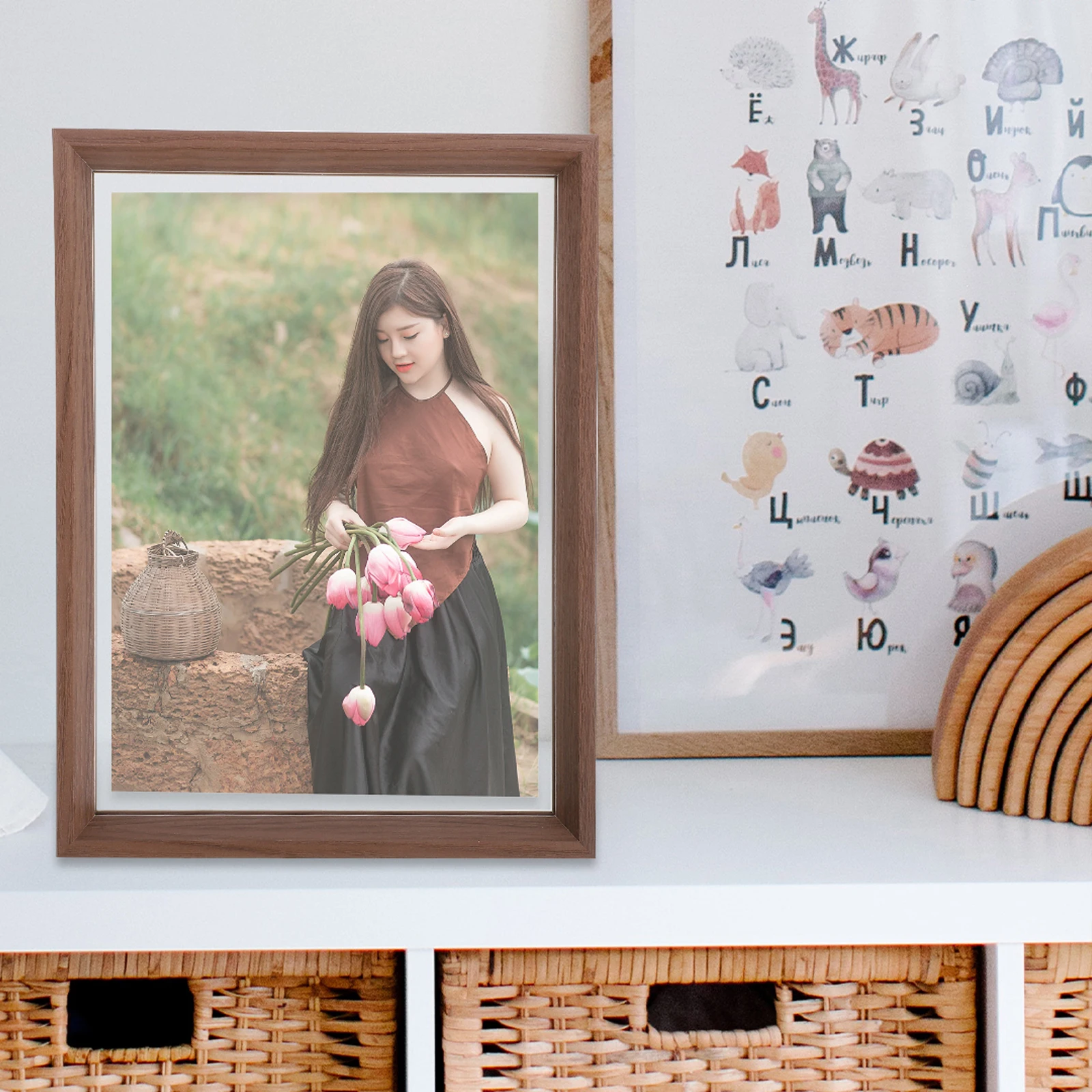 Photo Double Sided Clear Picture Frame Desktop Display Stand Rotating Landscape Sturdy Tabletop Frame for Photos
Photo Double Sided Clear Picture Frame Desktop Display Stand Rotating Landscape Sturdy Tabletop Frame for Photos