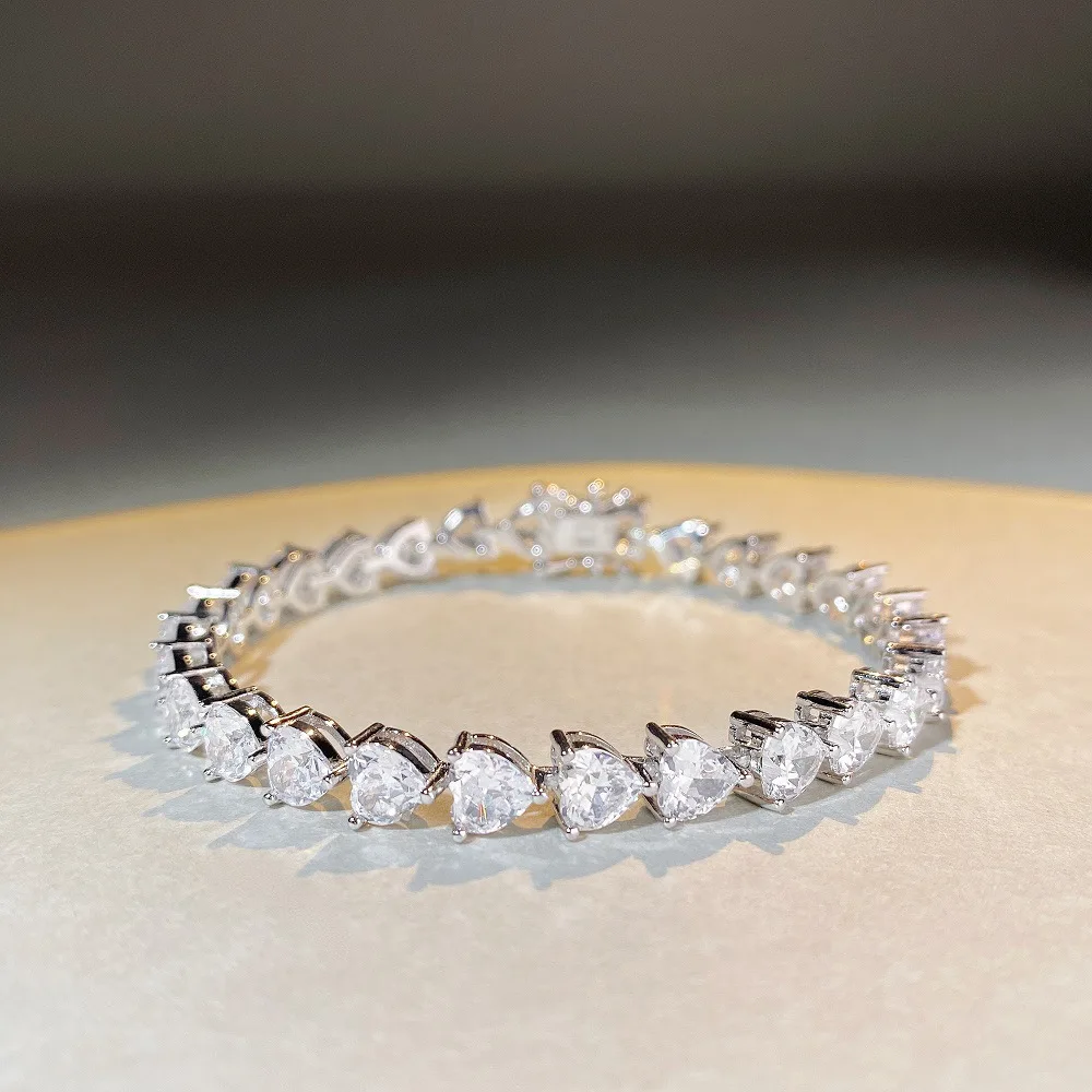 High-end 18K Real Platinum PT950 love bracelet for women full diamond heart-shaped moissanite HW style moissanite bracelet 
High-end 18K Real Platinum PT950 love bracelet for women full diamond heart-shaped moissanite HW style moissanite bracelet
